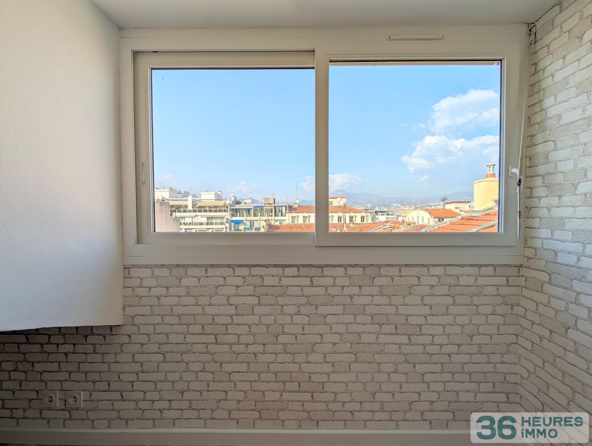 Nice Carré d'Or T3 50m2 Promenade des Anglais Dernier Etage Ascenseur Immeuble Belle Epoque