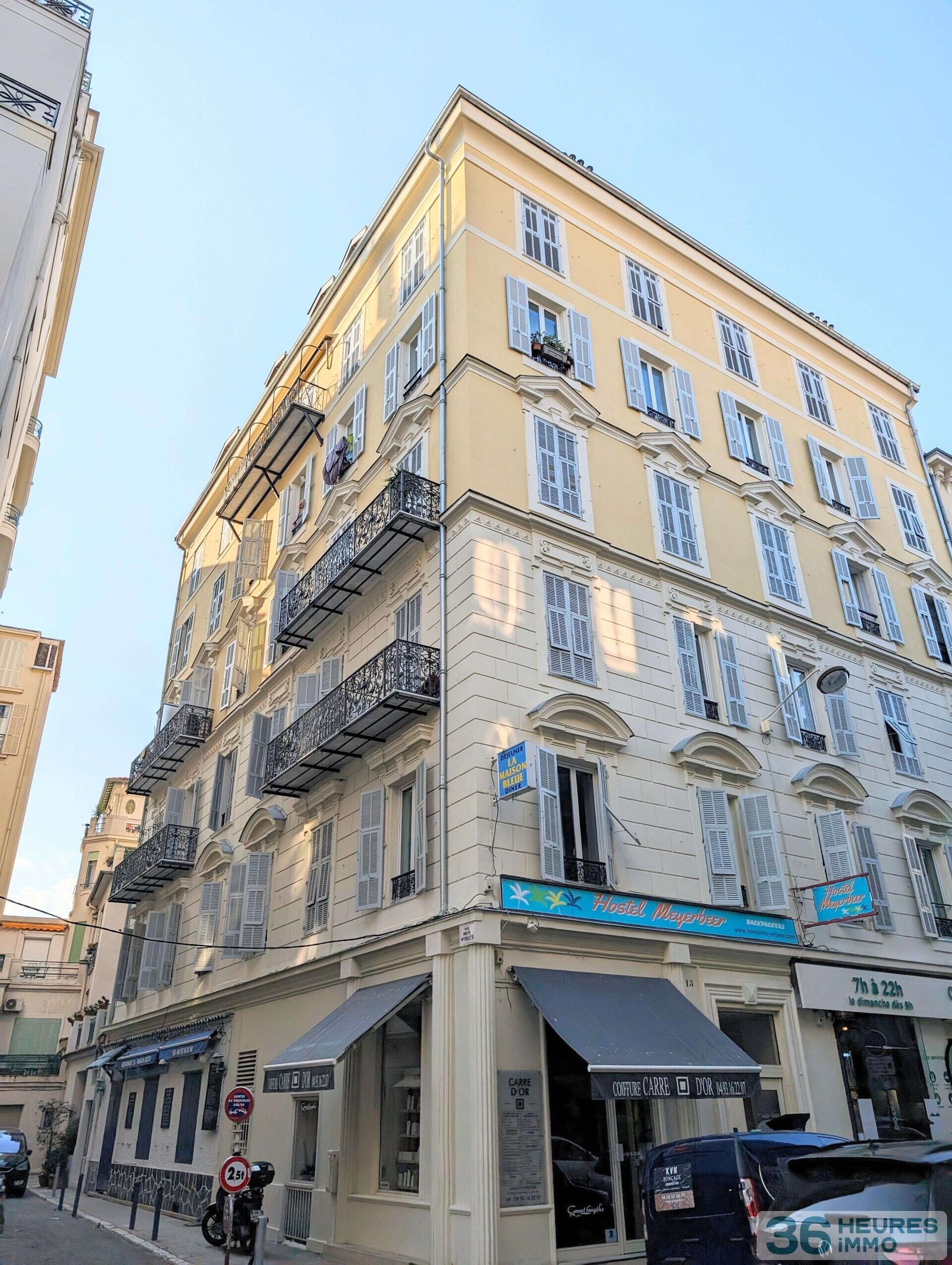 Nice Carré d'Or T3 50m2 Promenade des Anglais Dernier Etage Ascenseur Immeuble Belle Epoque