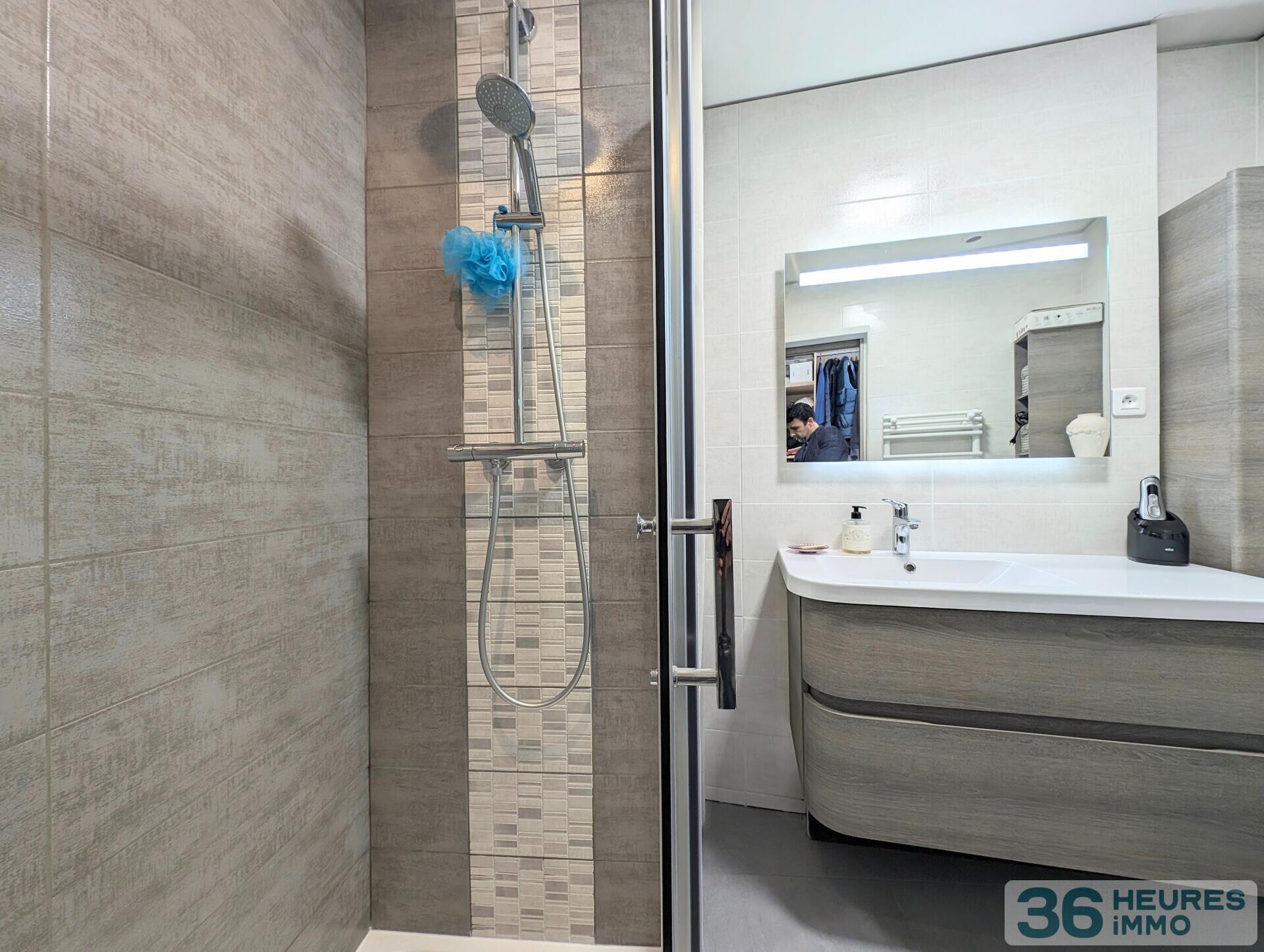 Nice - Californie : Sublime 2p neuf avec 2 Terrasses, cave et aperçu mer