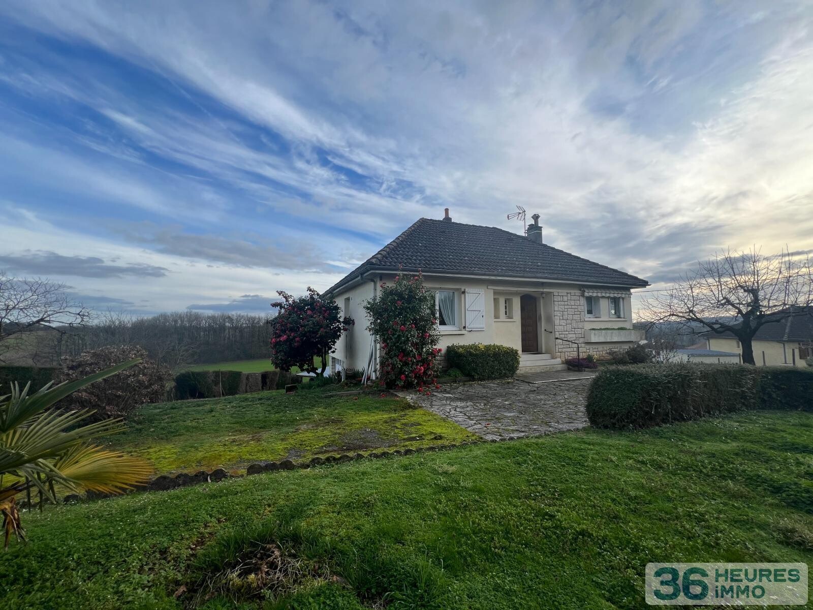 Maison individuelle traditionnelle à rafraîchir 