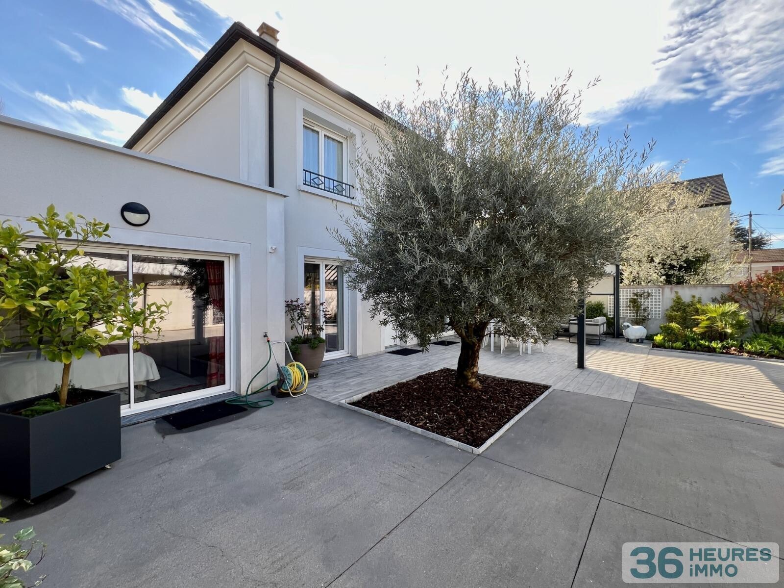 Très belle maison moderne avec prestations haut de game - 