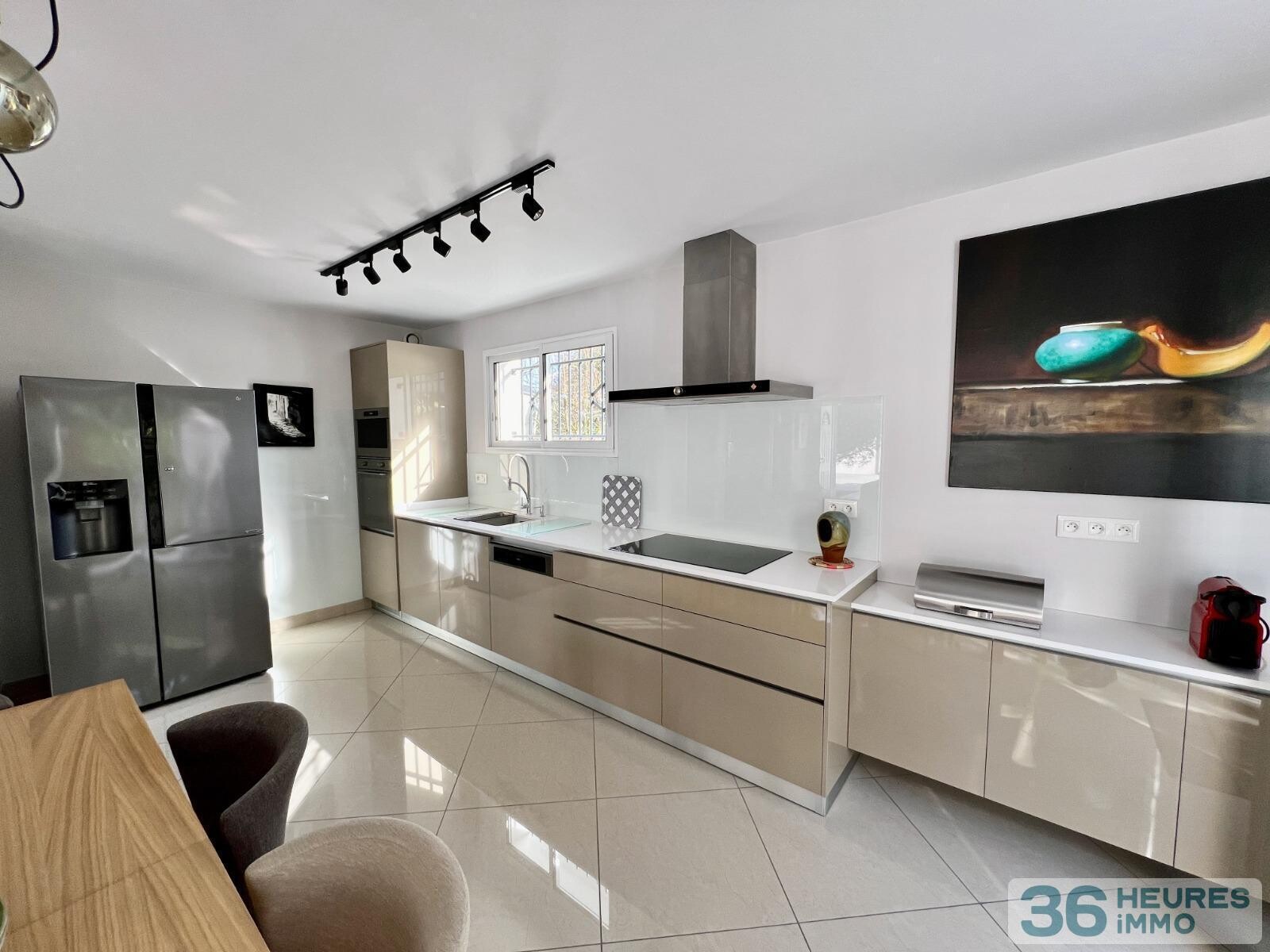 Très belle maison moderne avec prestations haut de game - 