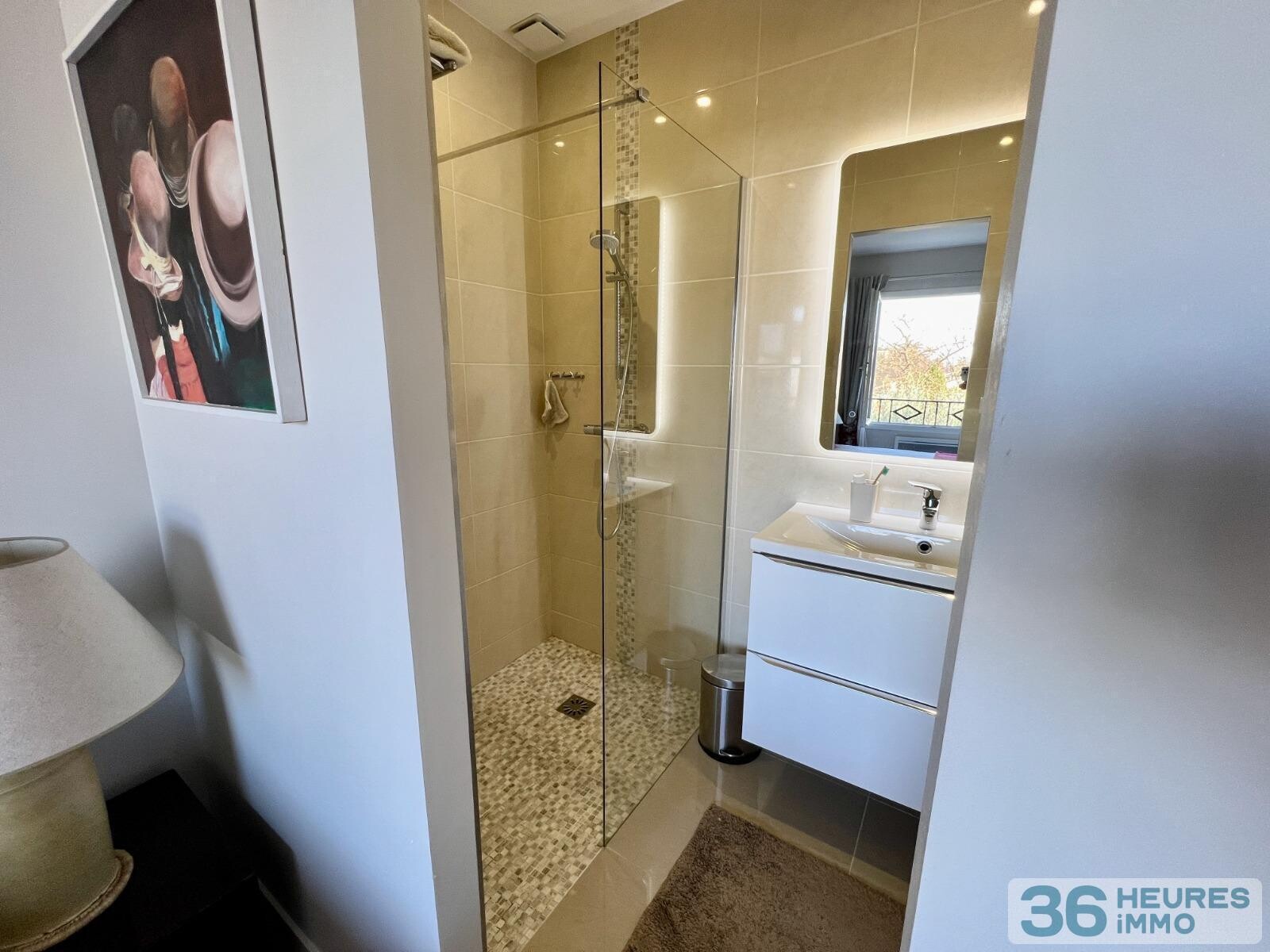 Très belle maison moderne avec prestations haut de game - 