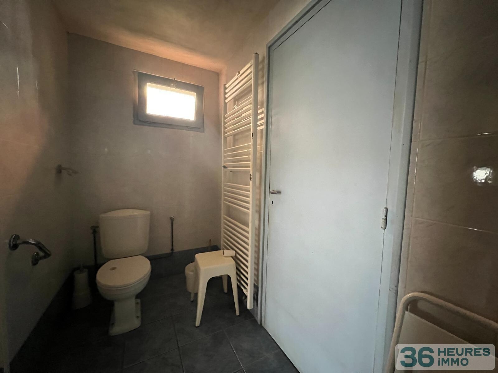 Ancien hôtel dans le centre-bourg de Pompadour