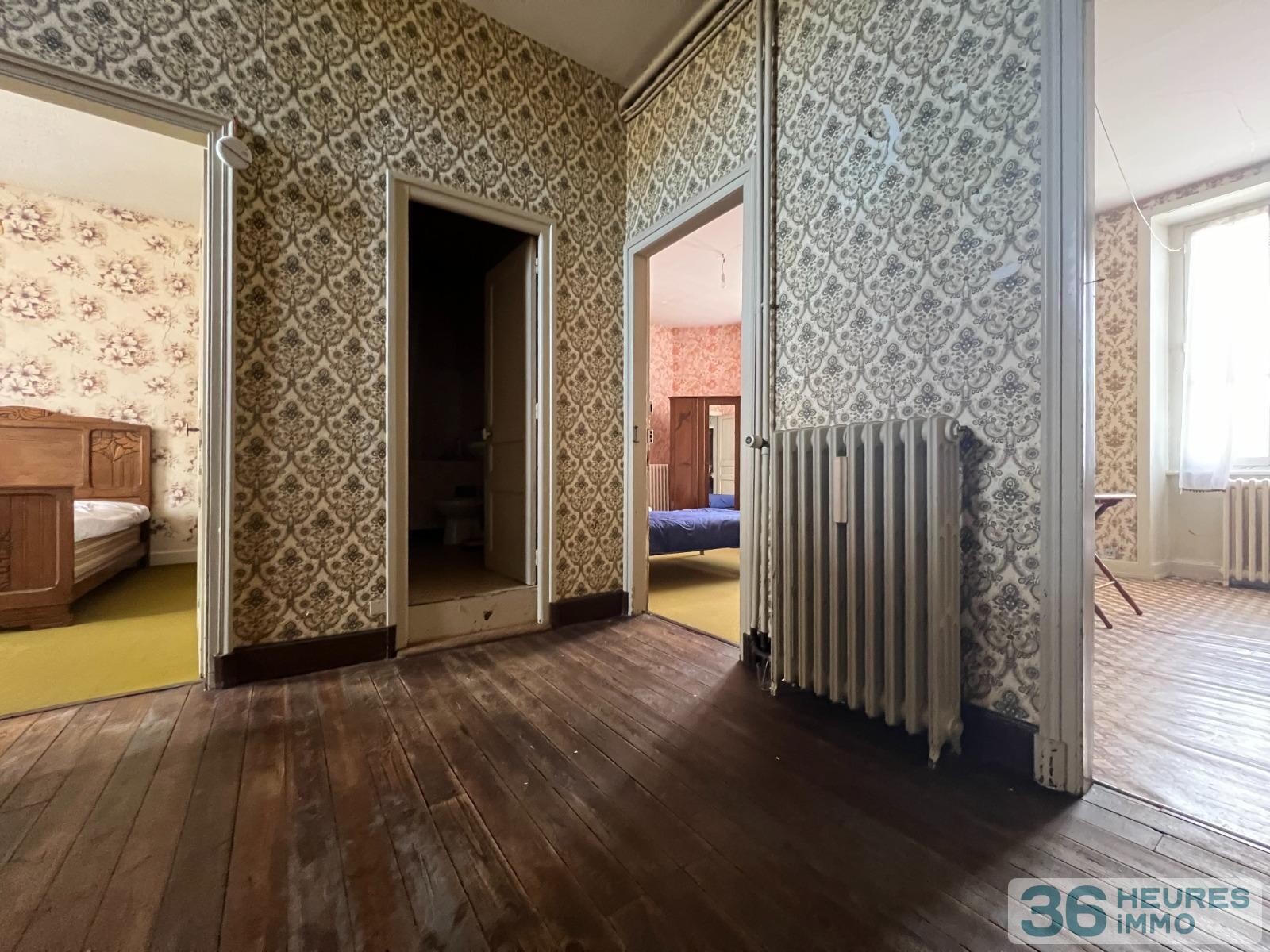 Ancien hôtel dans le centre-bourg de Pompadour