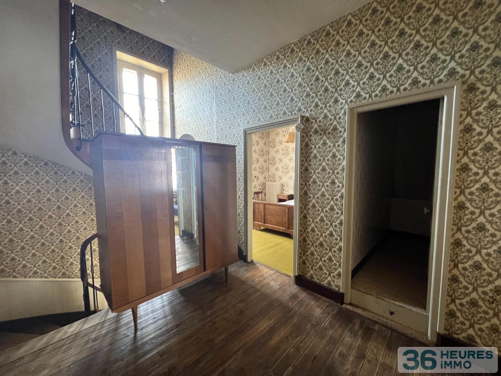 Ancien hôtel dans le centre-bourg de Pompadour