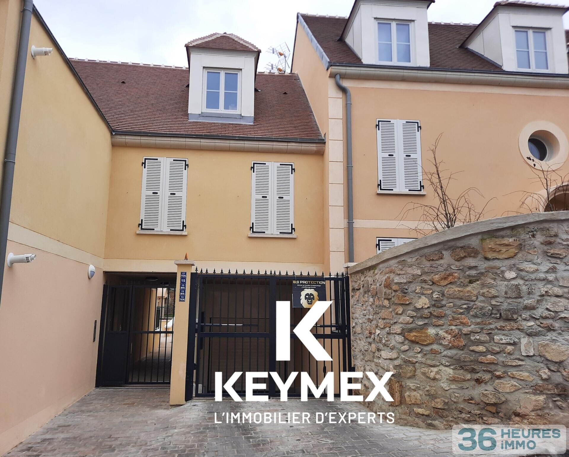 Maison 6 pièces avec jardin 