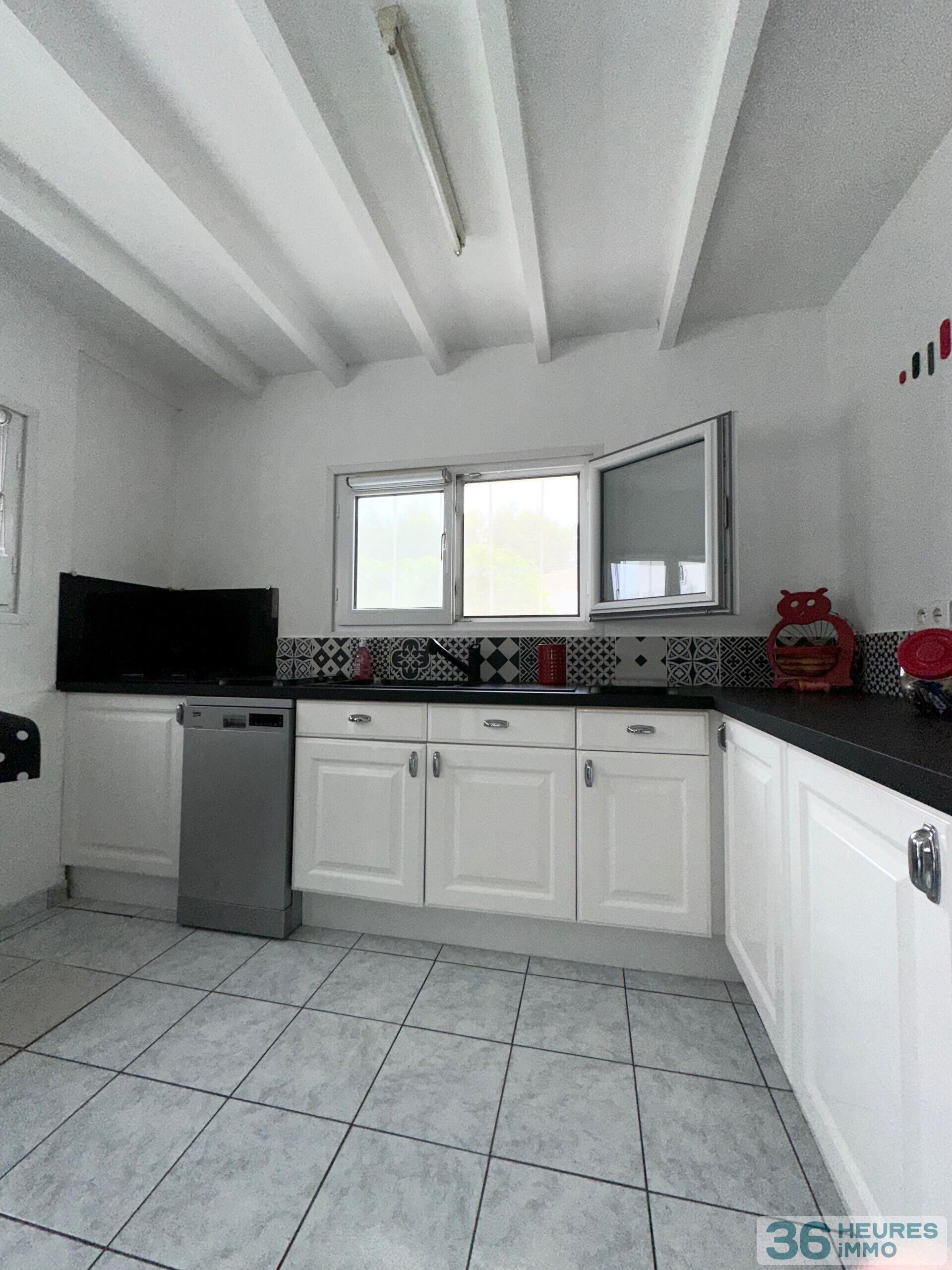 MAISON 114M2 SUR 308M2 DE TERRAIN