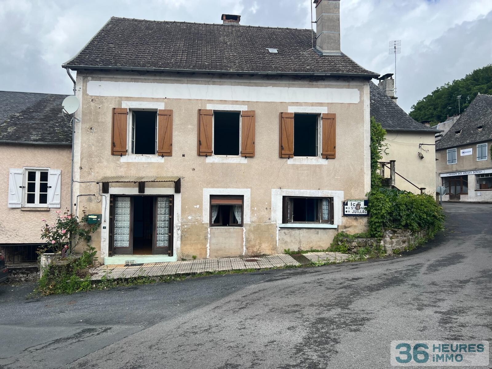 Maison de bourg avec caractère 
