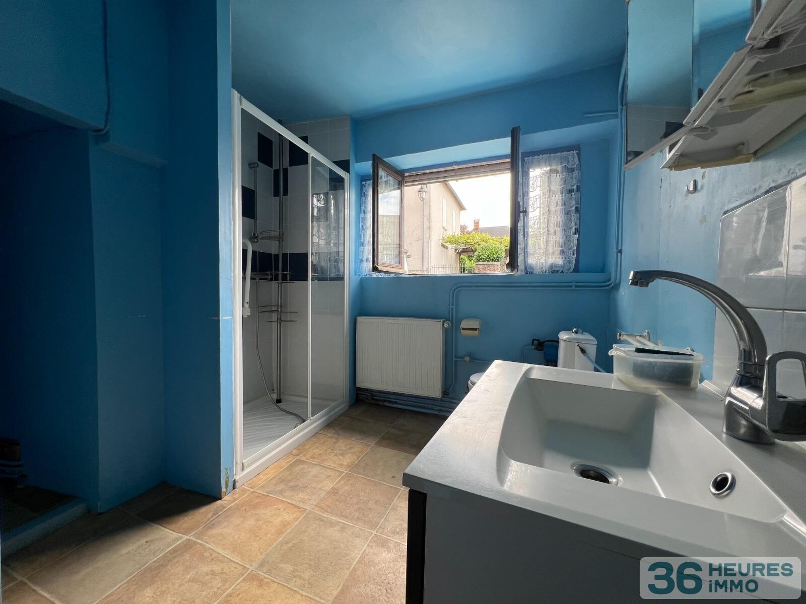 Maison de bourg avec caractère 