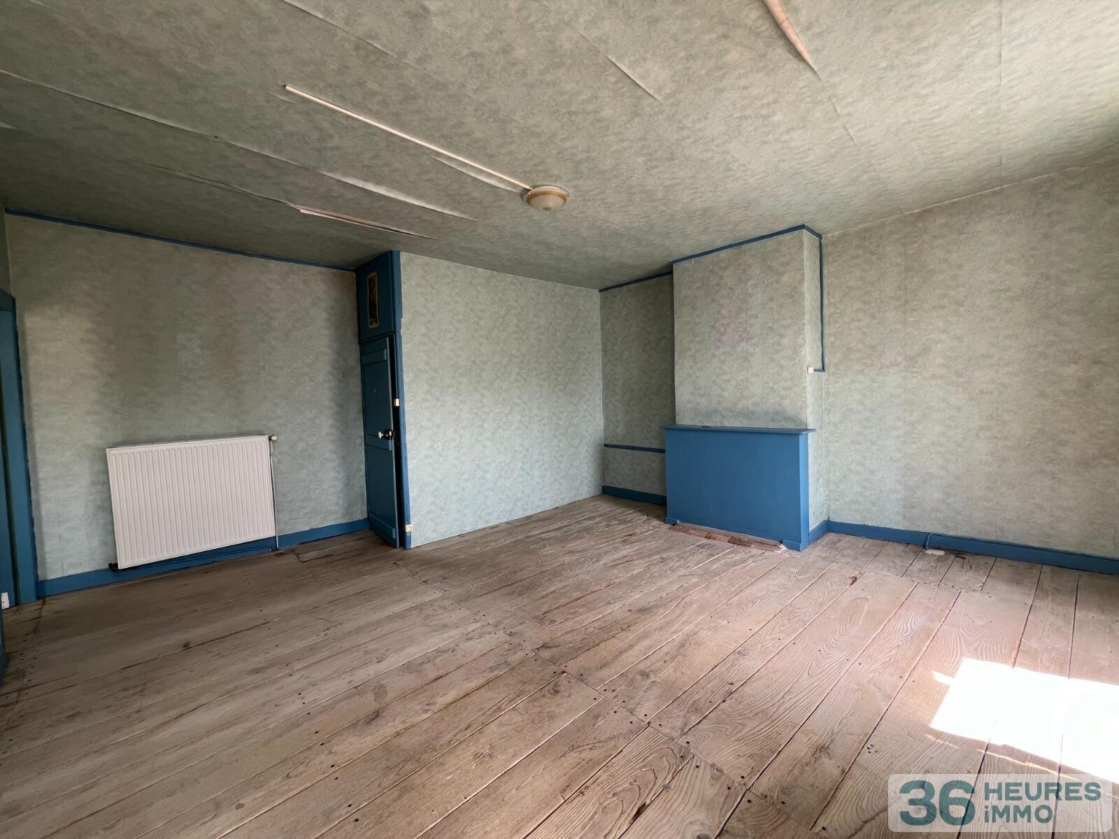 Maison de bourg avec caractère 