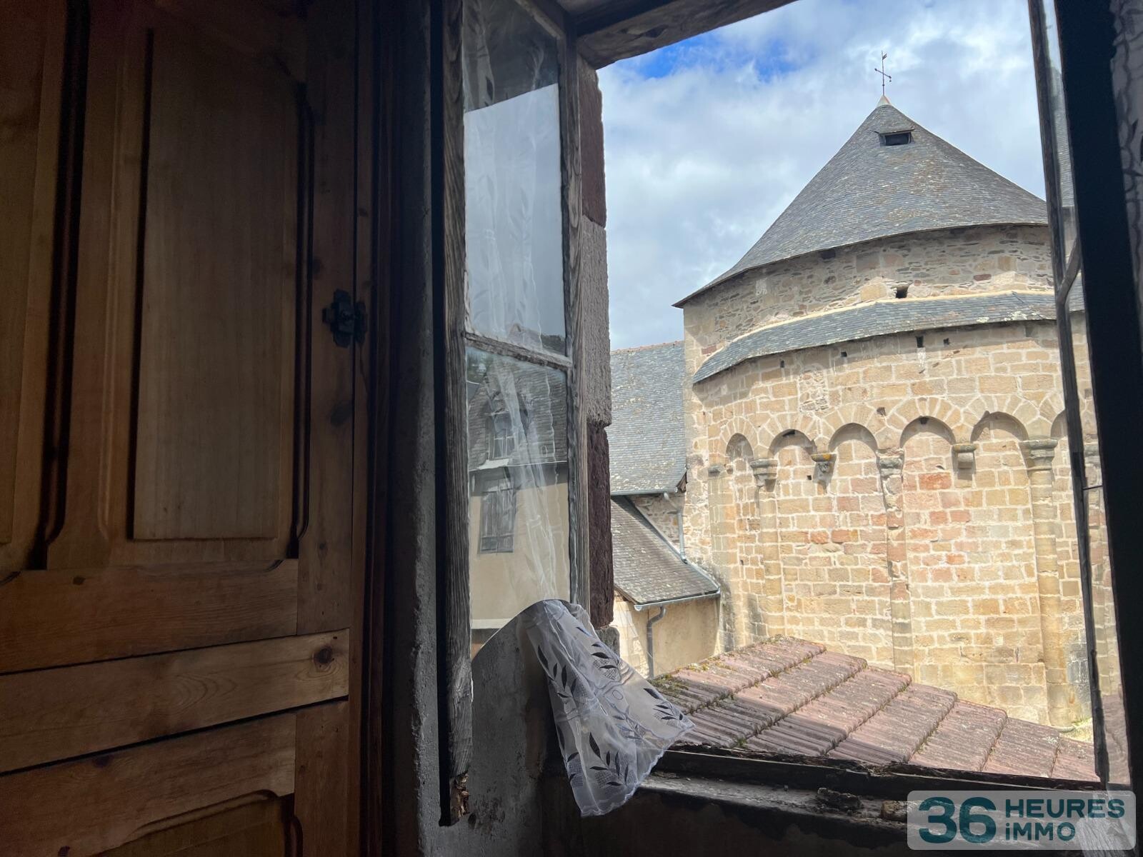 Maison de bourg avec caractère 