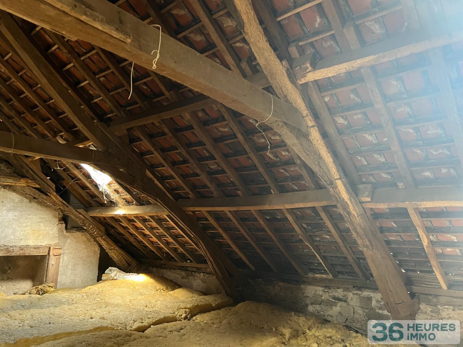 Maison de bourg avec caractère 