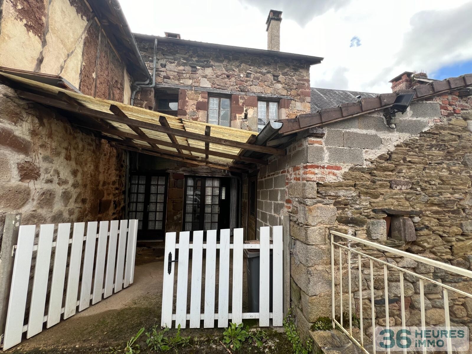 Maison de bourg avec caractère 