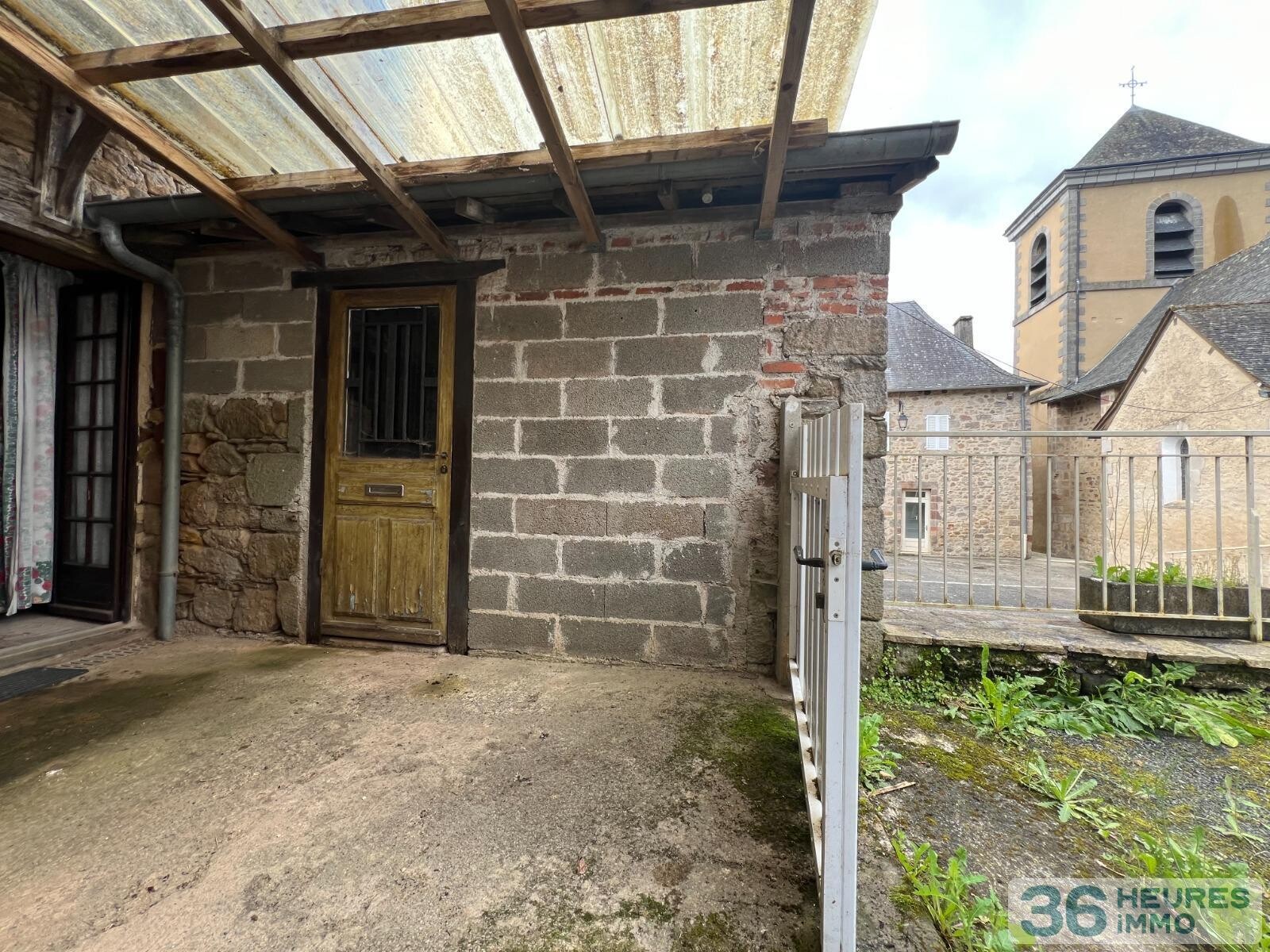 Maison de bourg avec caractère 