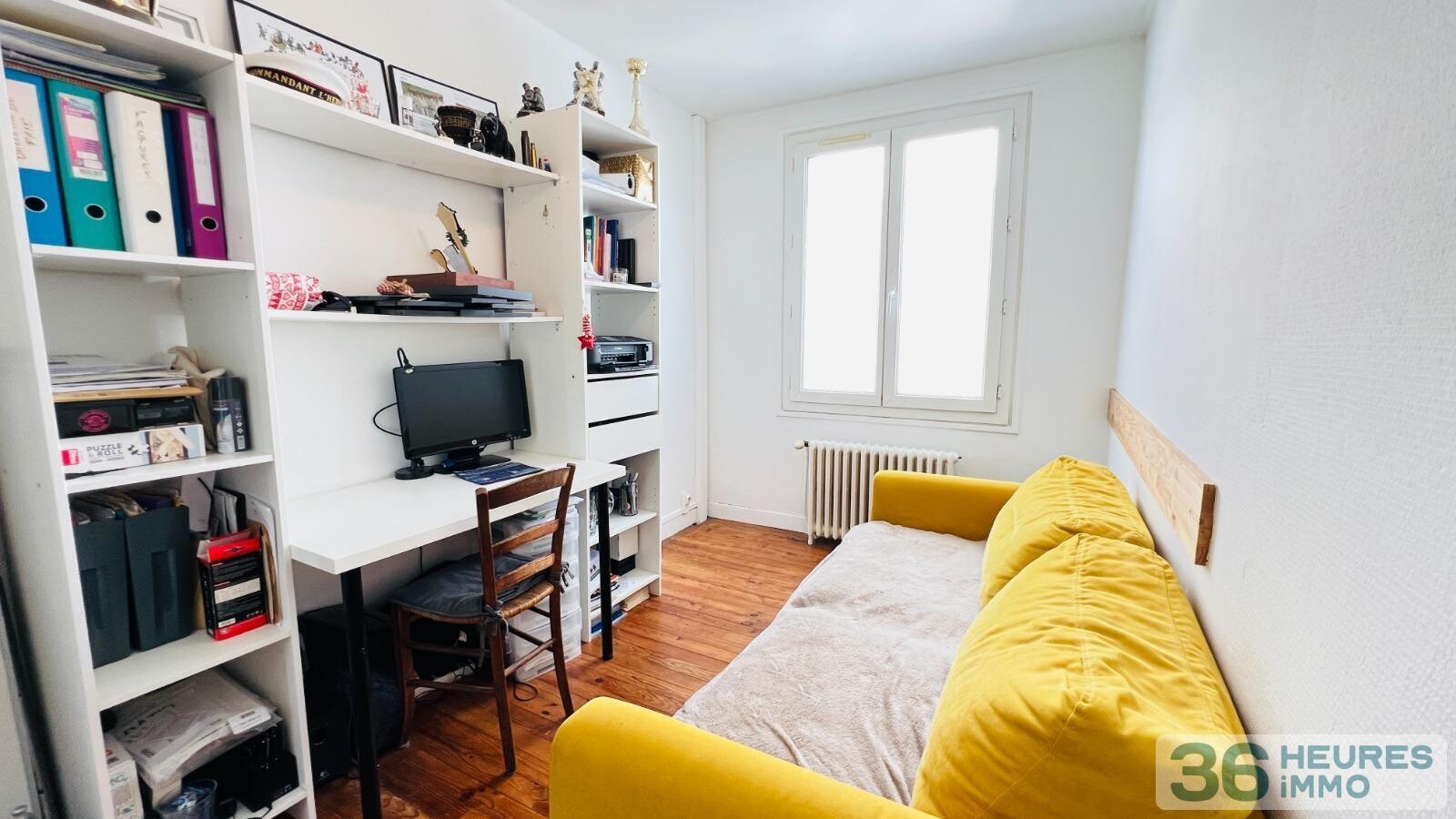 Maison de ville avec jardin et garages