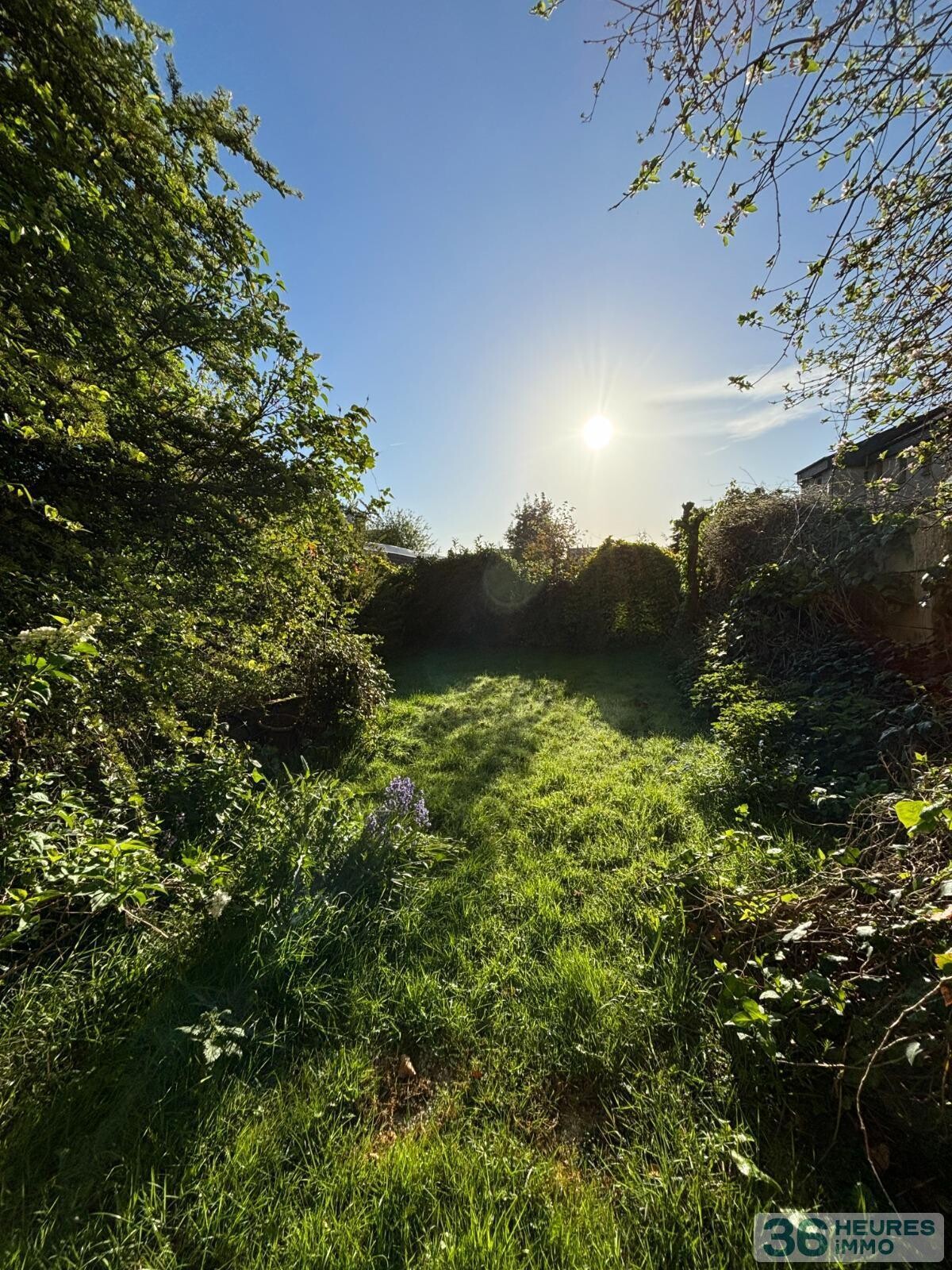 MAISON DE TYPE 5 A RENOVER