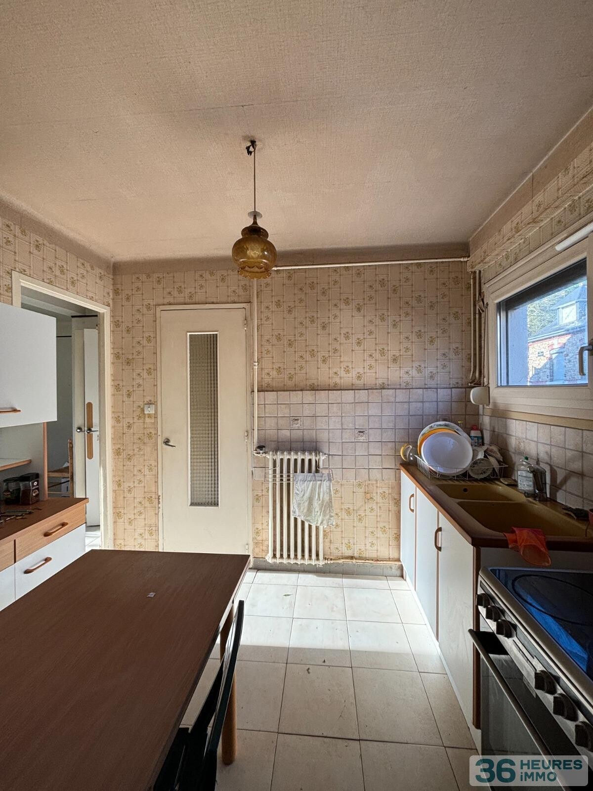 MAISON DE TYPE 5 A RENOVER