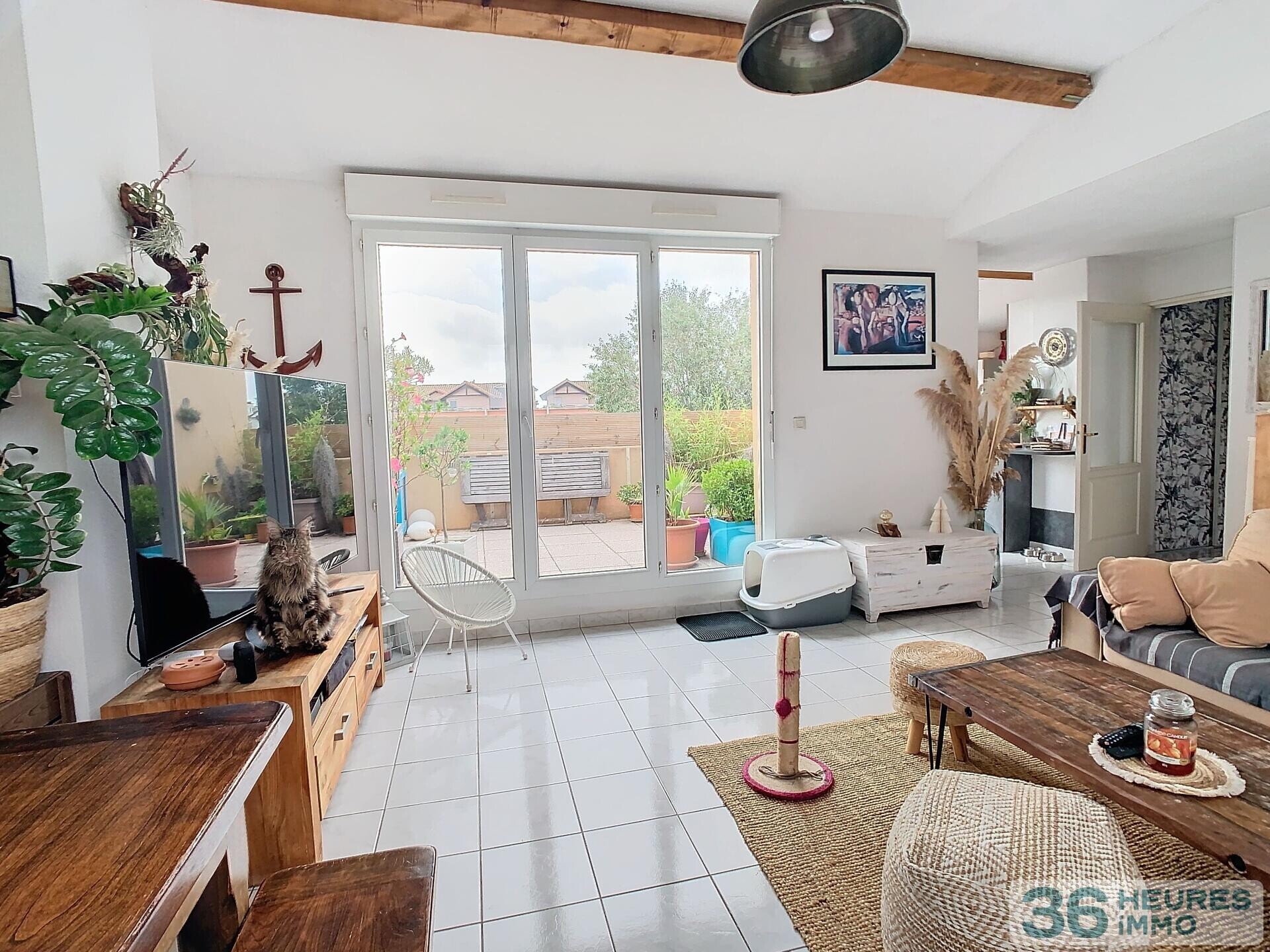 Lattes centre appartement type 3 avec garage