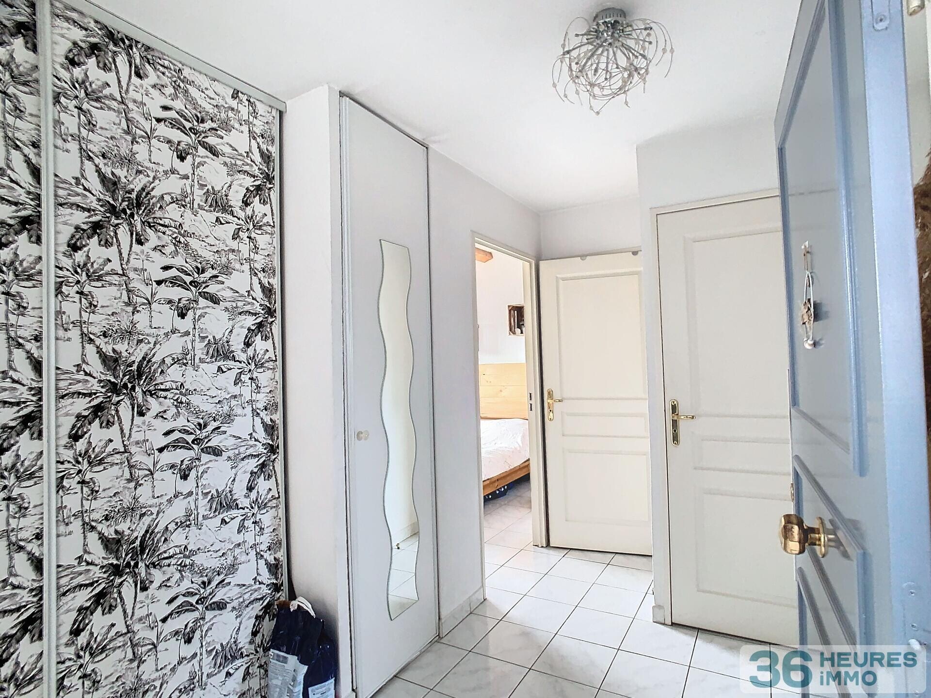 Lattes centre appartement type 3 avec garage