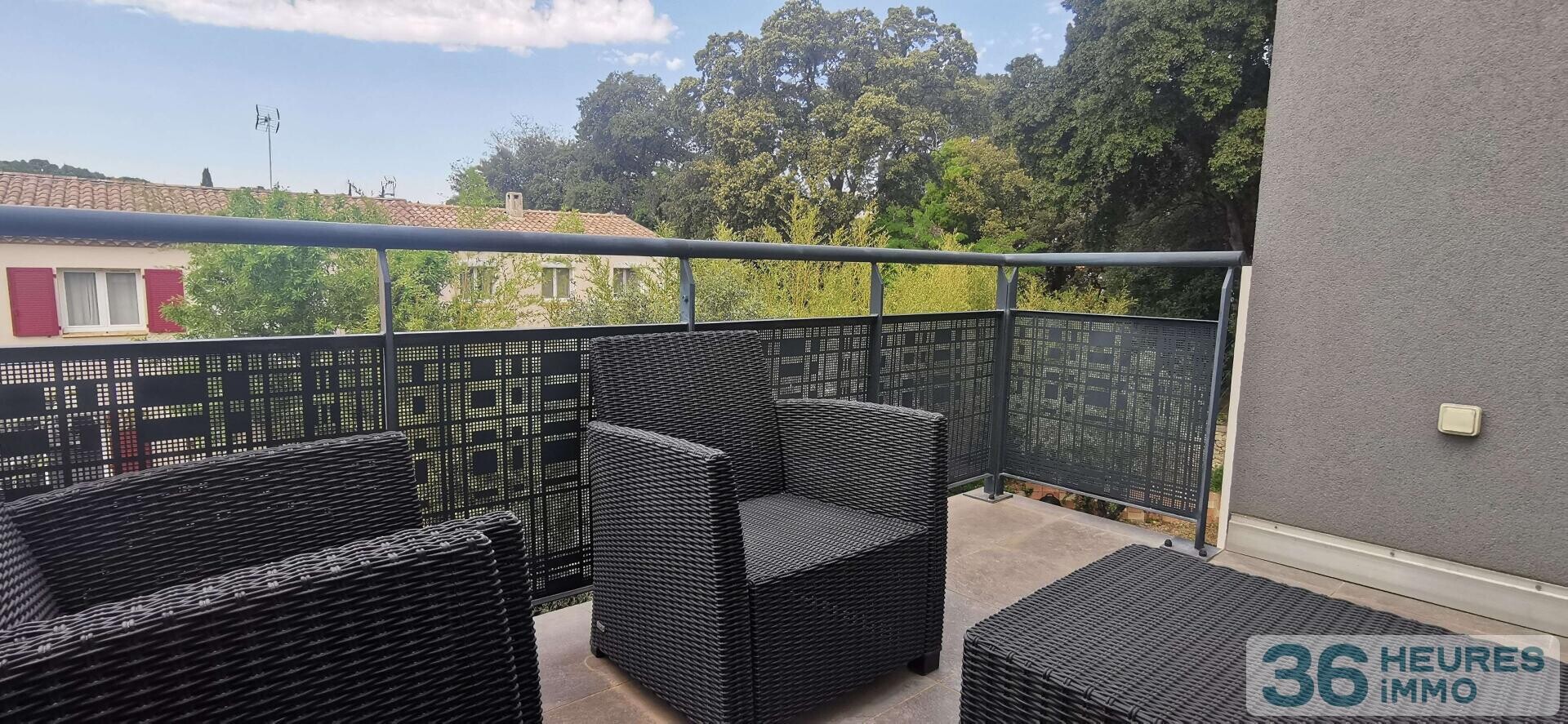 T2 loué avec terrasse et parking