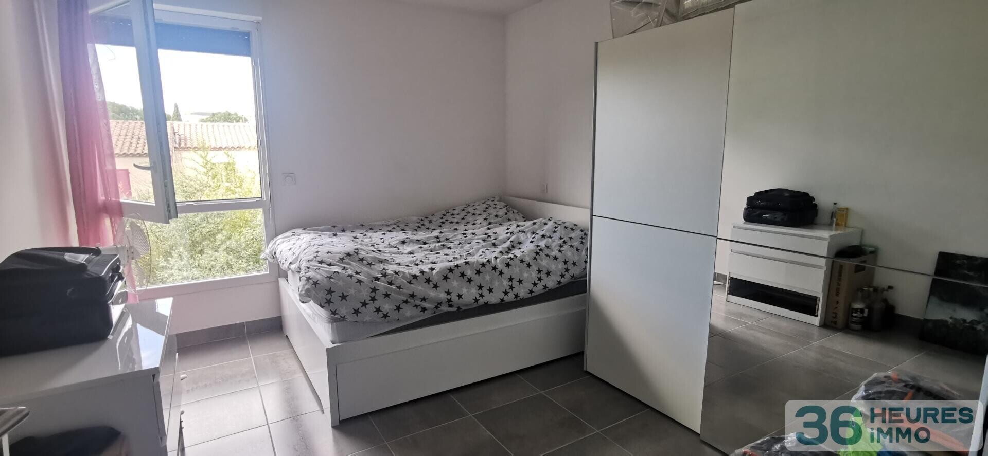 T2 loué avec terrasse et parking