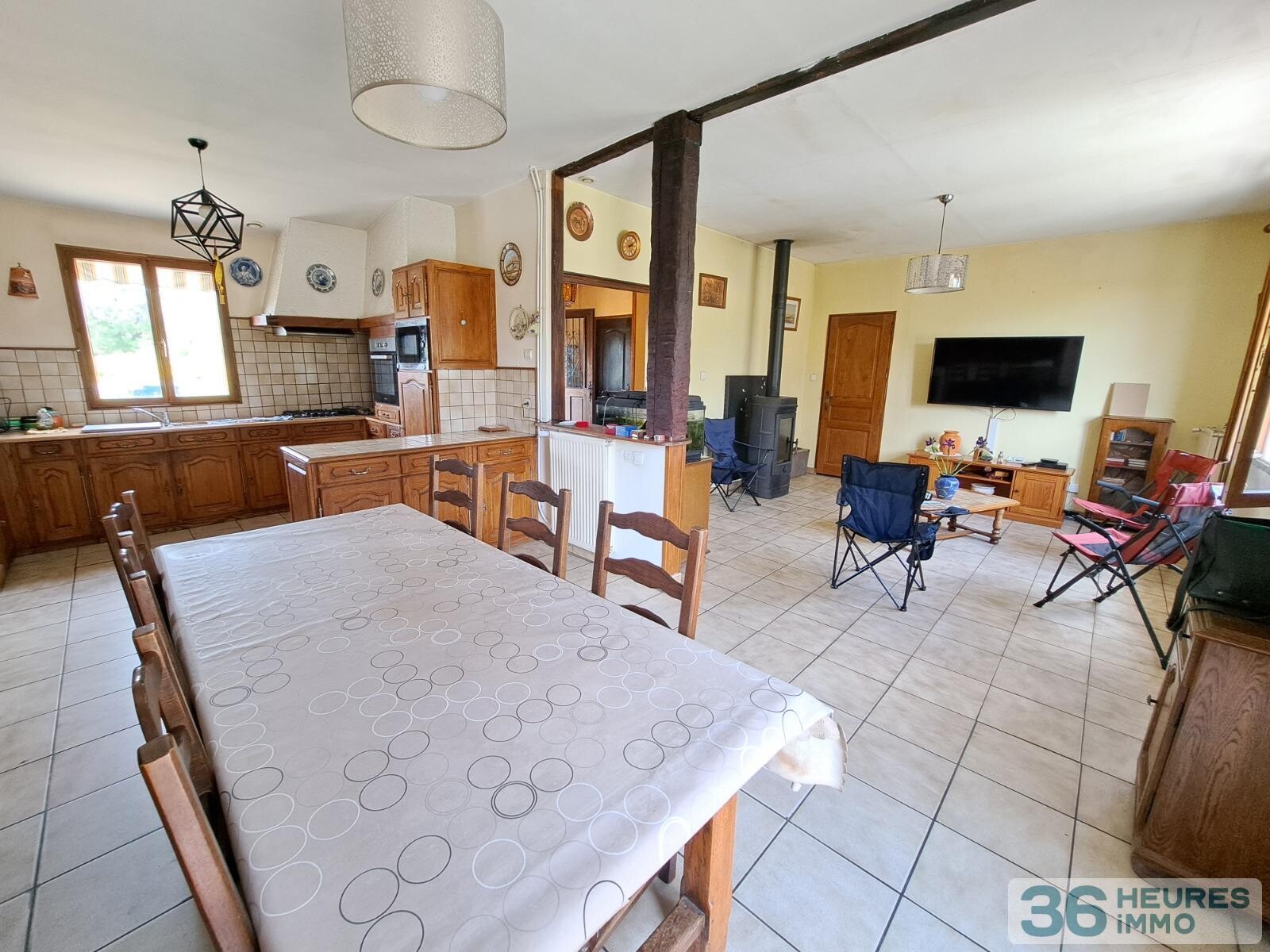 ARNAGE - PLAIN PIED AVEC TERRAIN ET DEPENDANCES