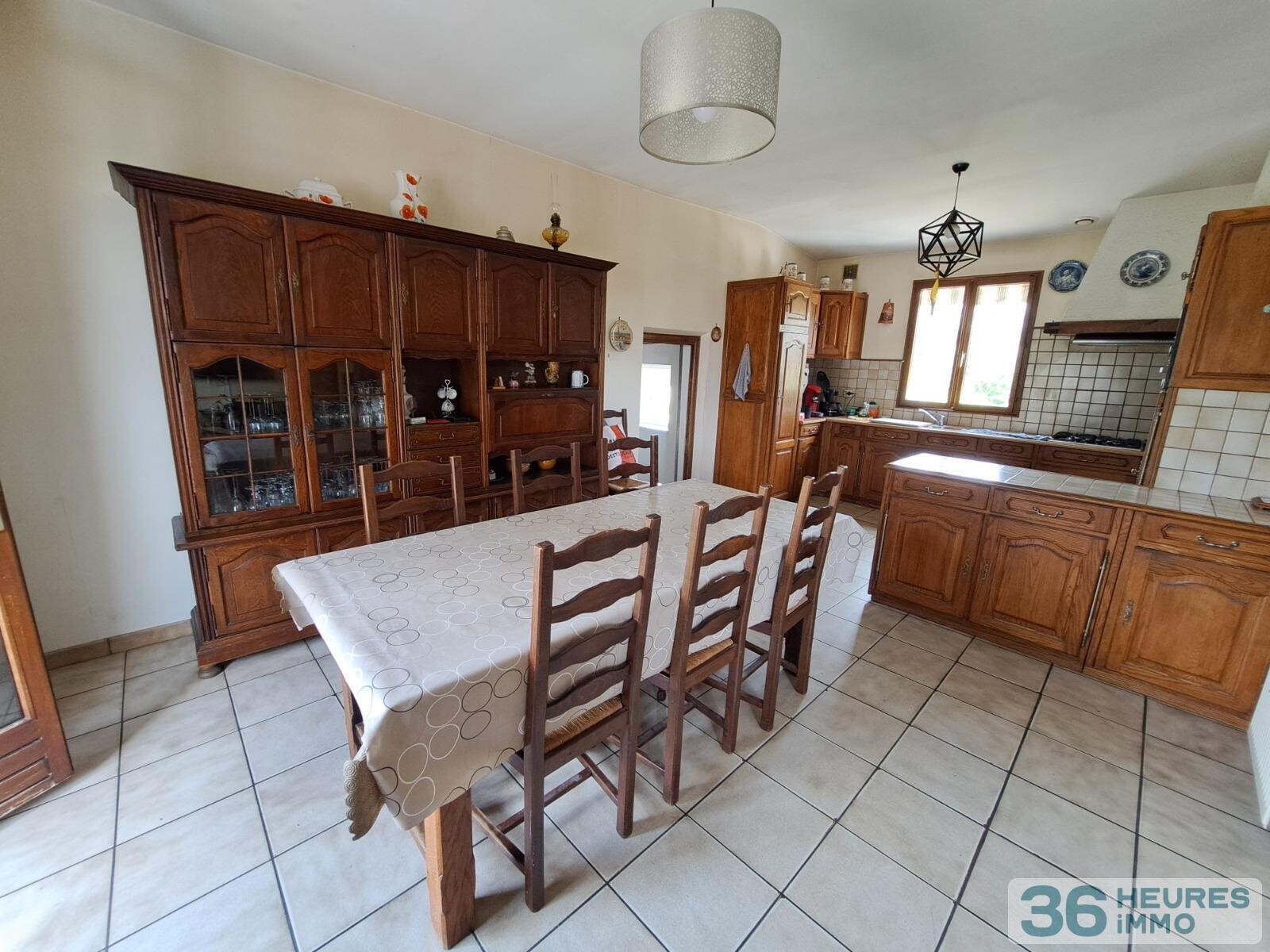 ARNAGE - PLAIN PIED AVEC TERRAIN ET DEPENDANCES