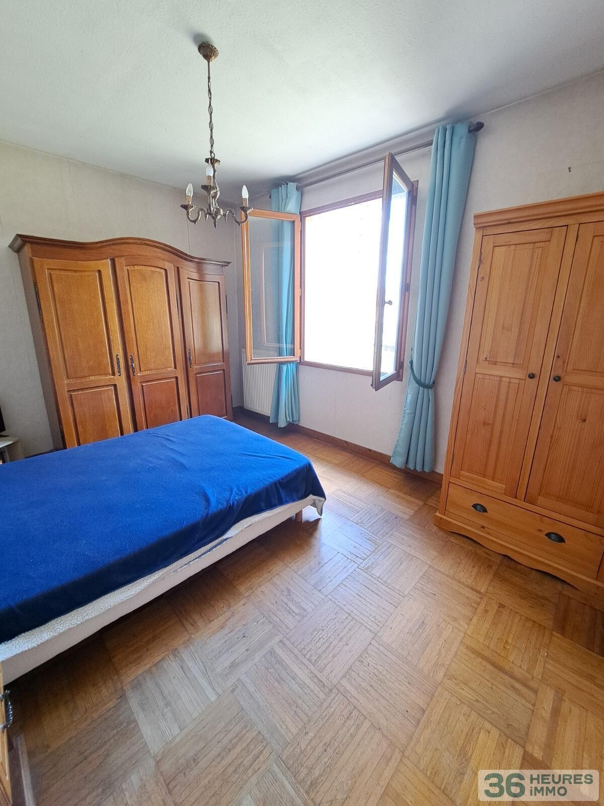 ARNAGE - PLAIN PIED AVEC TERRAIN ET DEPENDANCES