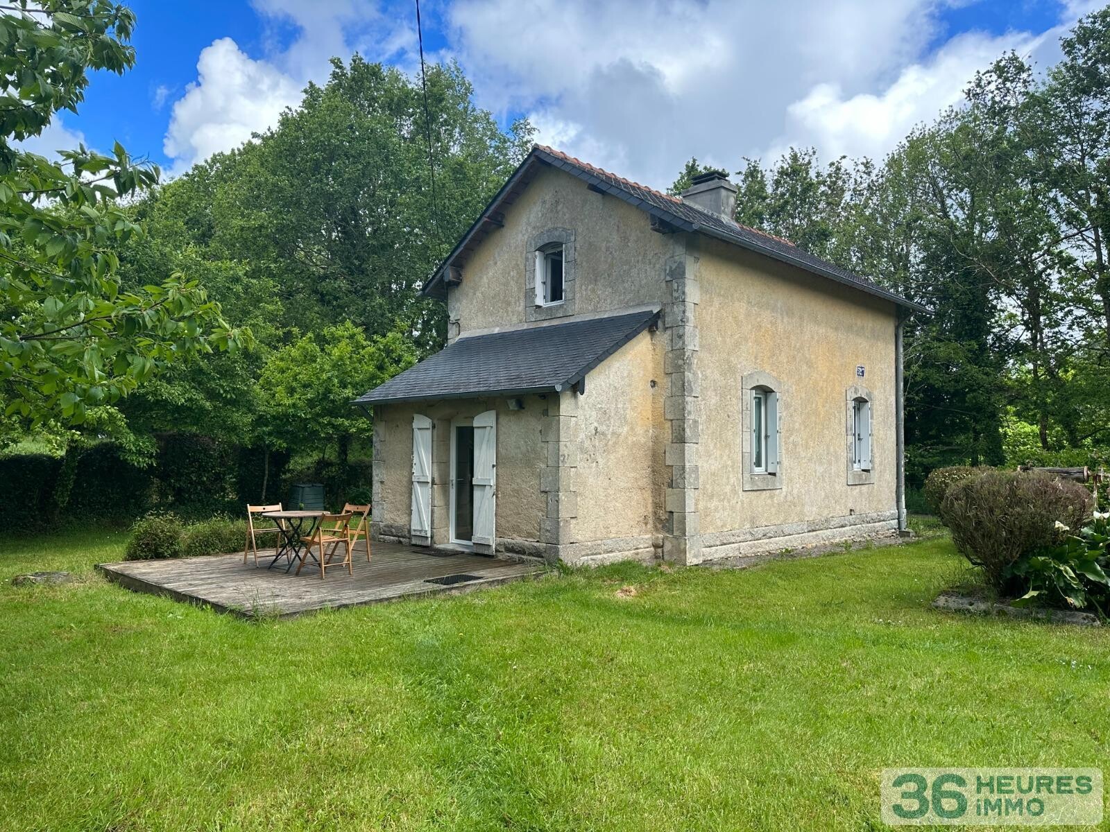 A GUENGAT - Maisonnette de 57m² s/ 747 m² de terrain 