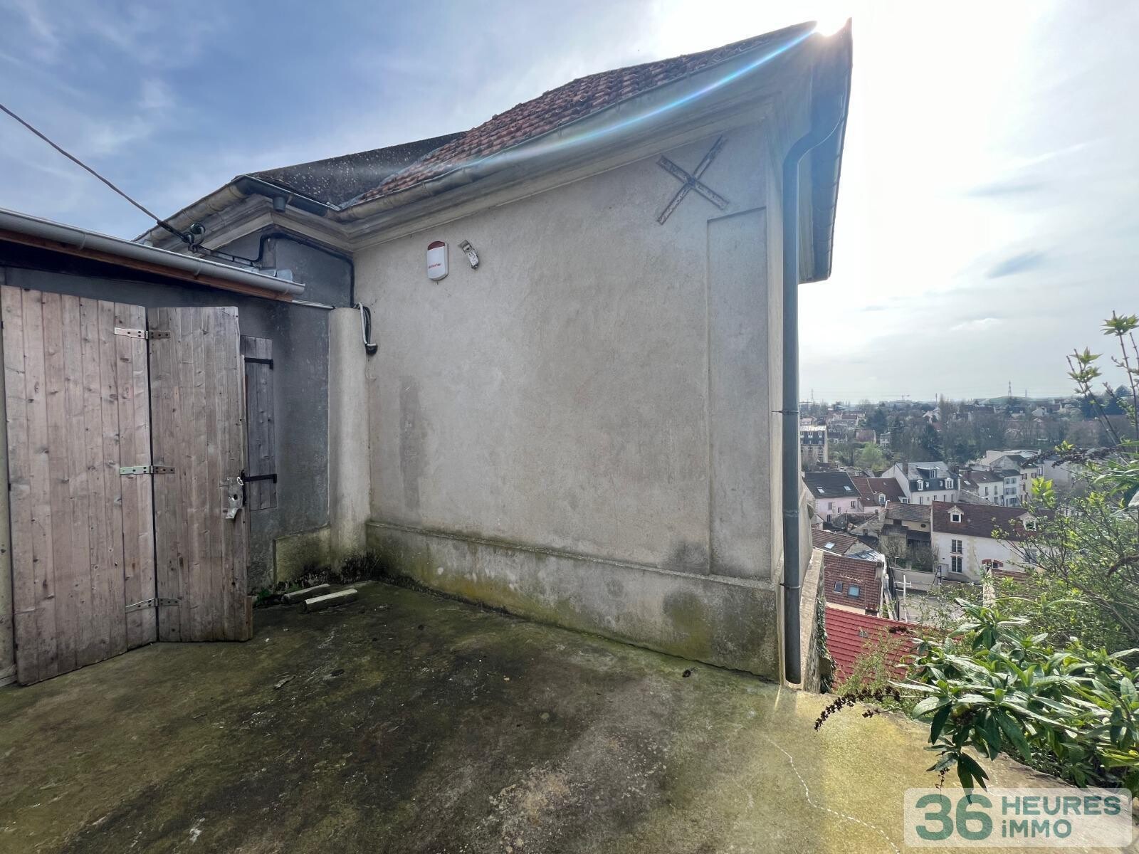 Maison à réhabiliter centre-ville Pontoise - vue imprenable