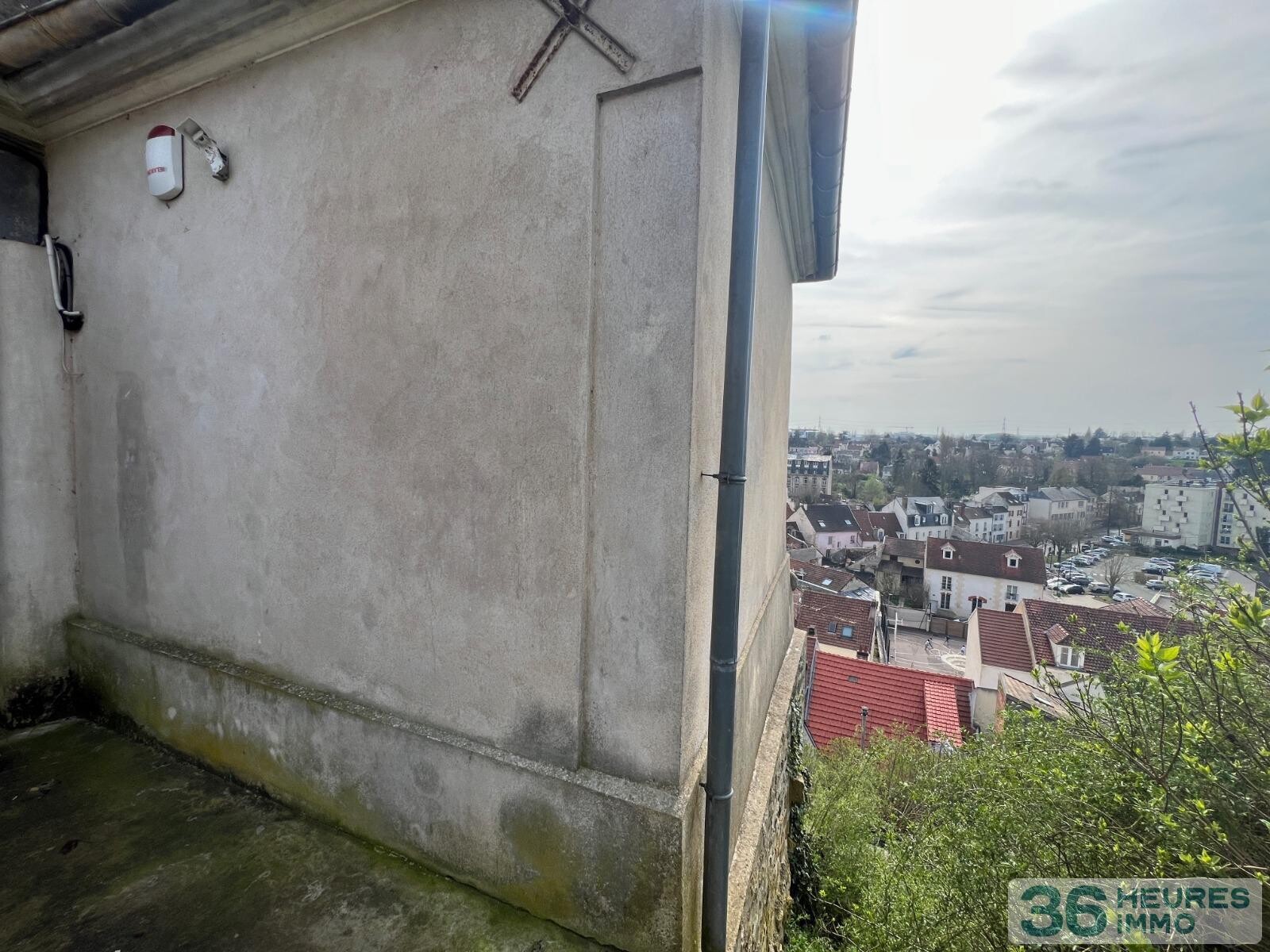 Maison à réhabiliter centre-ville Pontoise - vue imprenable