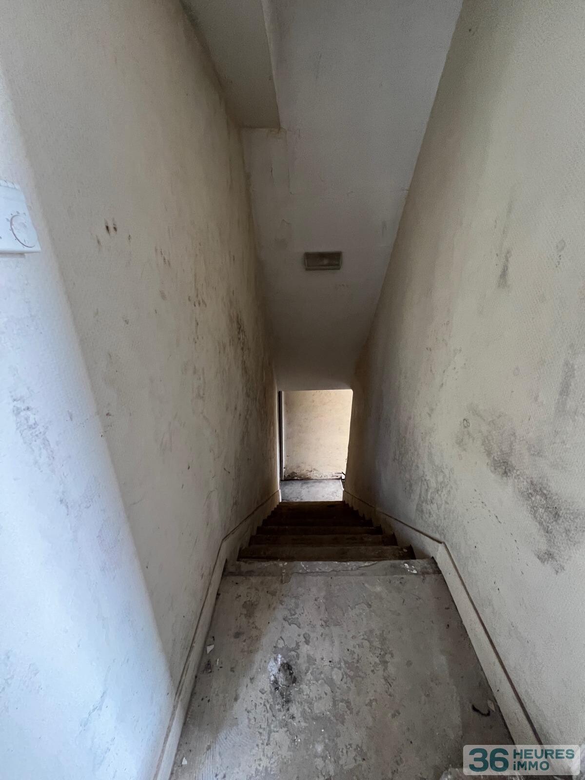 Maison à réhabiliter centre-ville Pontoise - vue imprenable