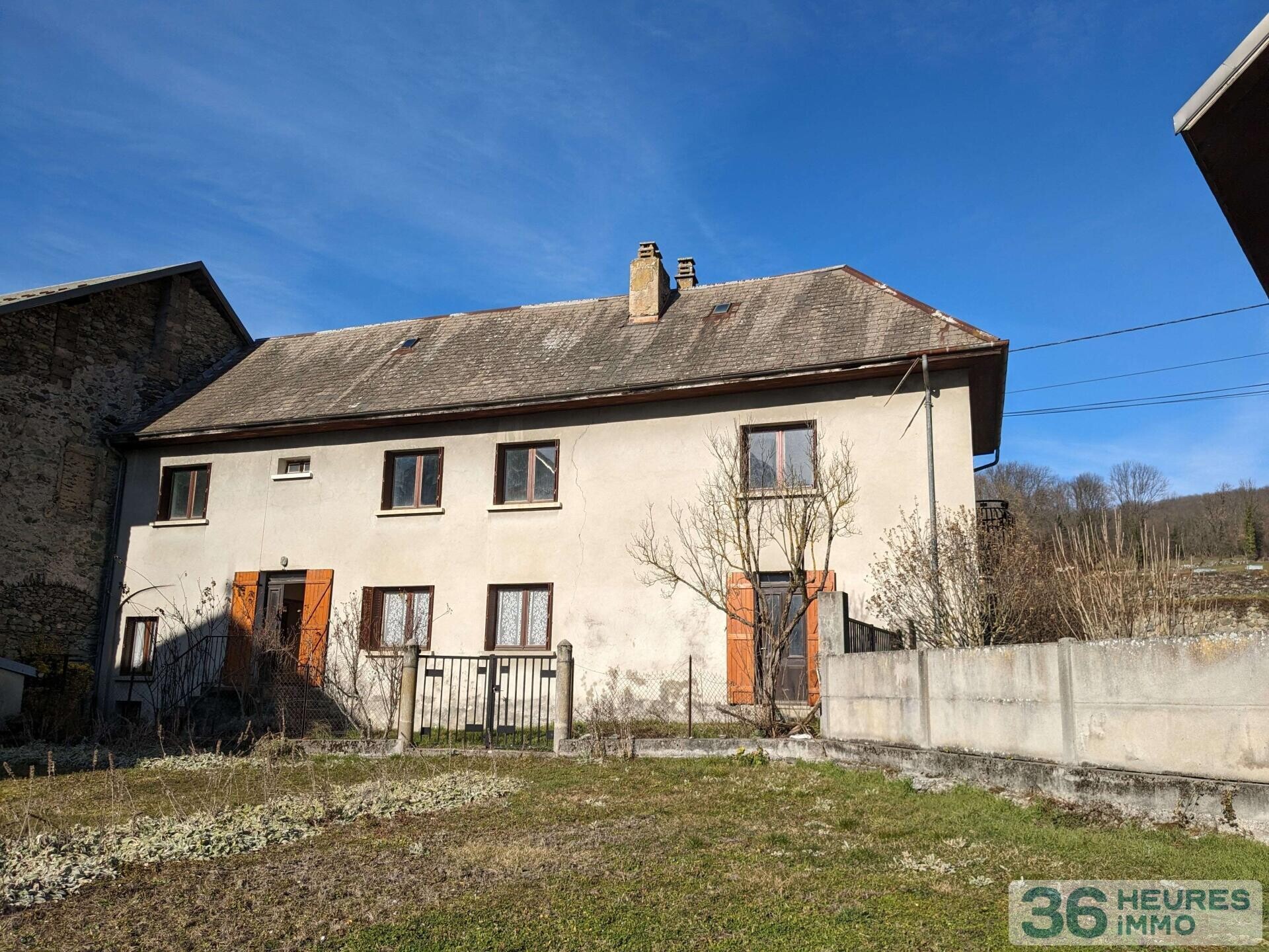Maison de Village - La Chapelle (73)- Fort potentiel