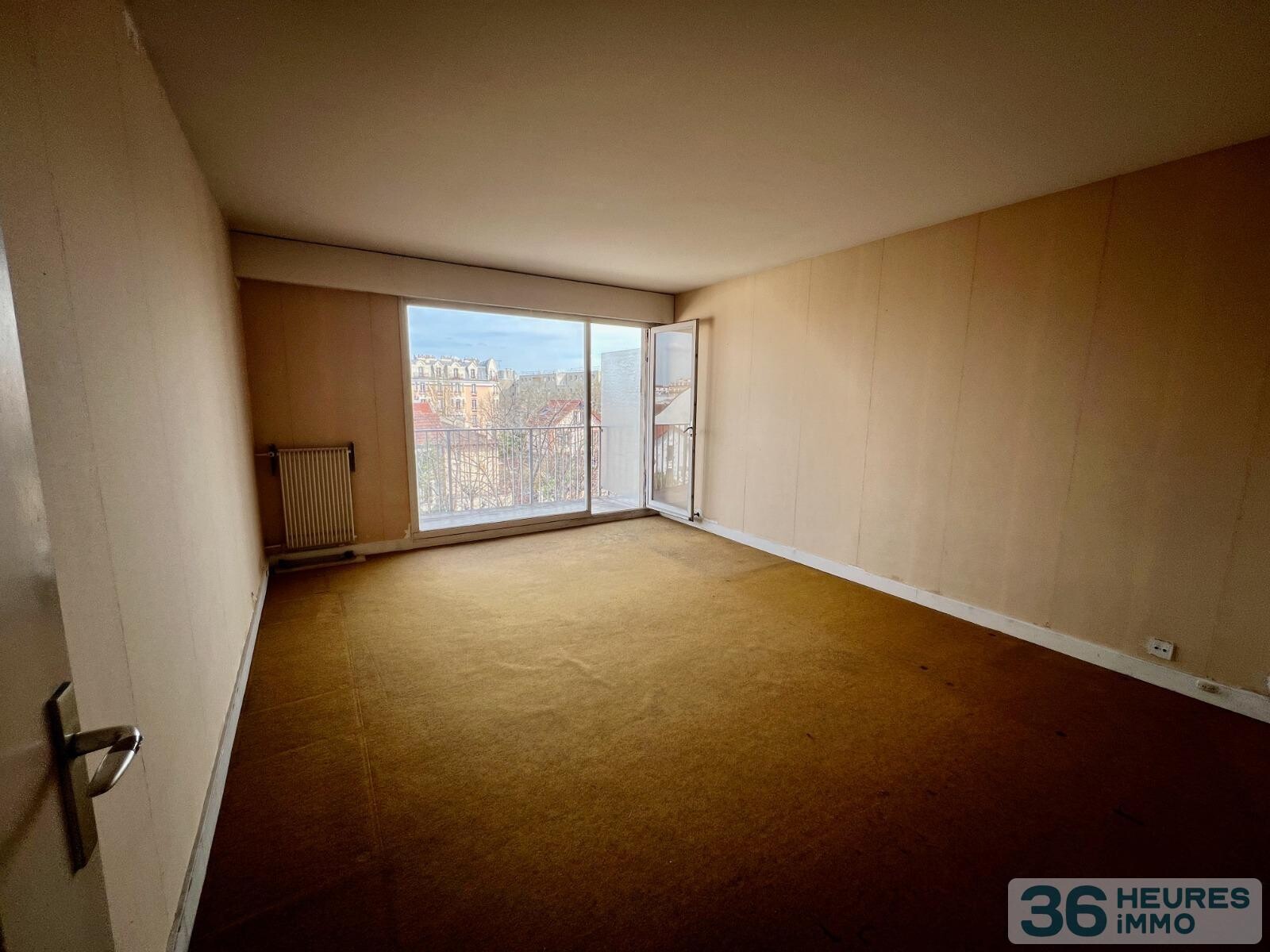 Quartier Coeur de Ville - 3 Pièces à rénover avec balcon + cave + parking + box