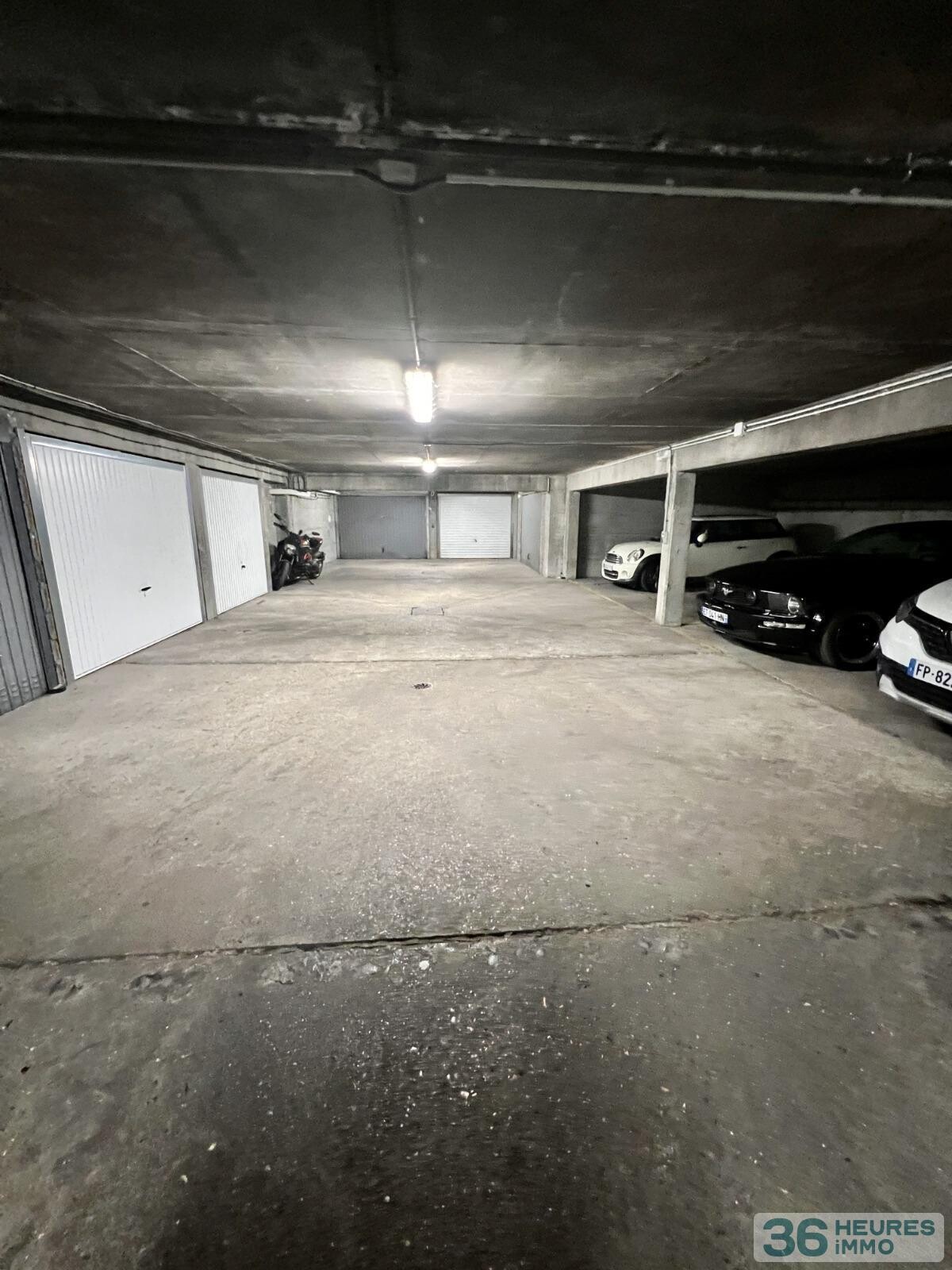 Quartier Coeur de Ville - 3 Pièces à rénover avec balcon + cave + parking + box