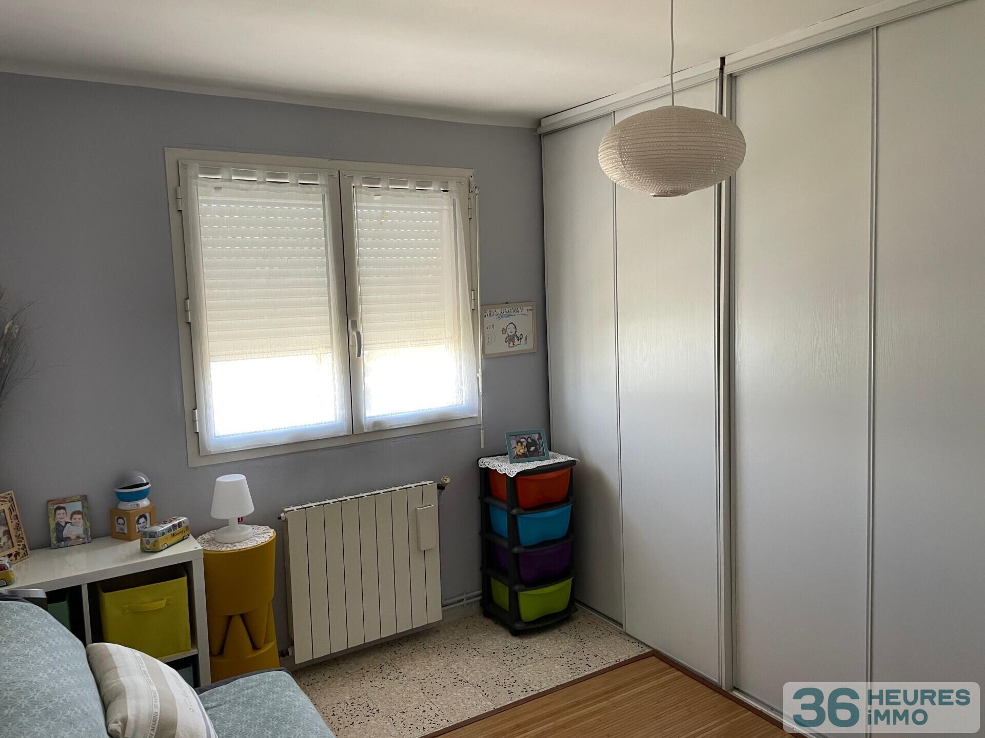 EXCLUSIVITE - A VENDRE - 3 PIECES DERNIER ETAGE - VUE EXCEPTIONNELLE - PORT-DE-BOUC