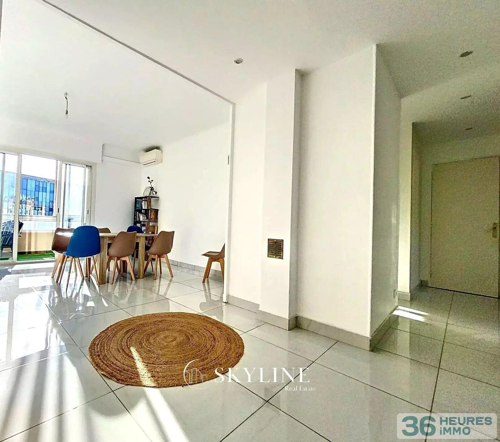 Magnifique T4 meublé et équipé refait à neuf avec un extérieur à 2 pas du Parc Chanot!