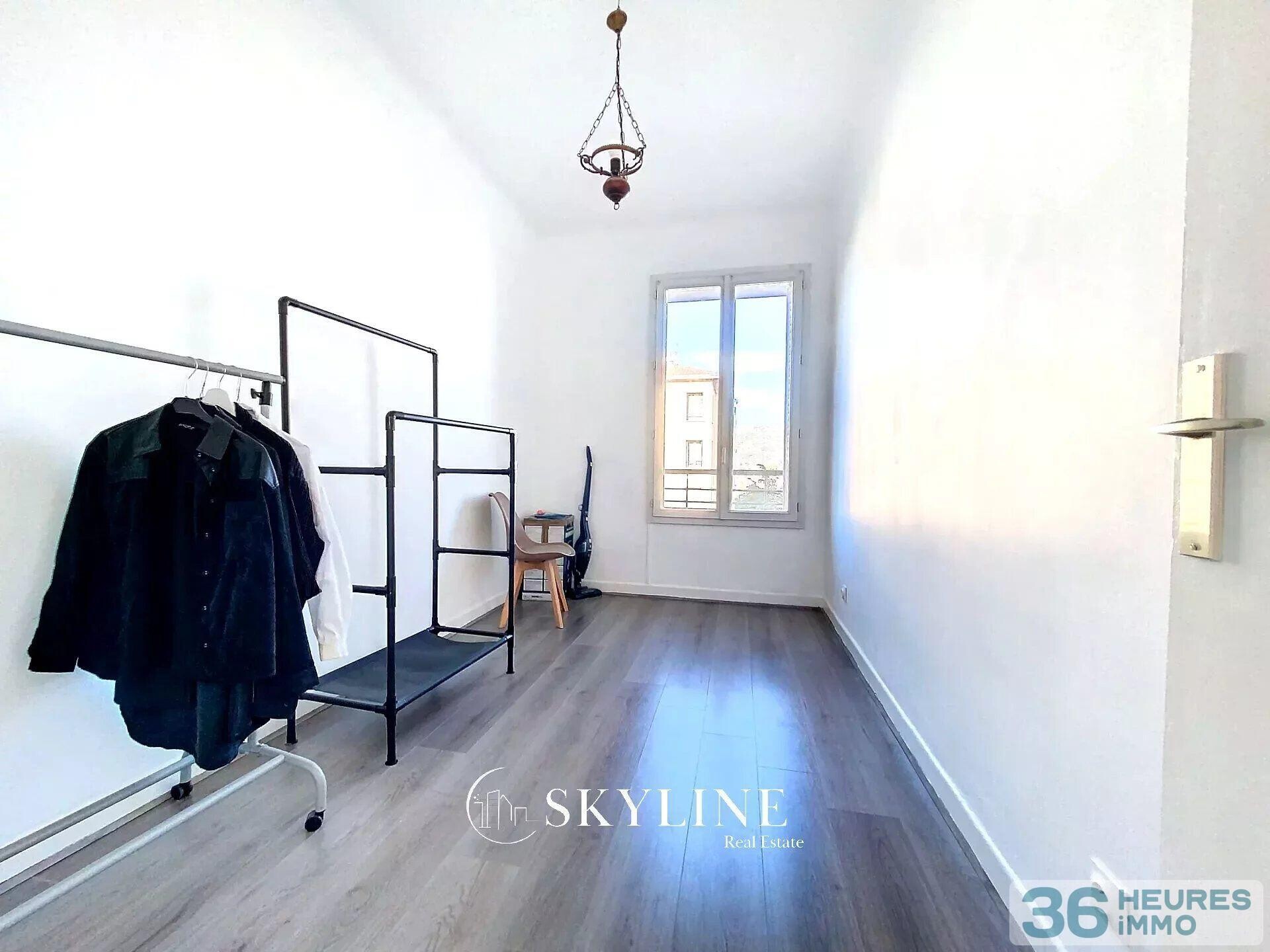 Magnifique T4 meublé et équipé refait à neuf avec un extérieur à 2 pas du Parc Chanot!