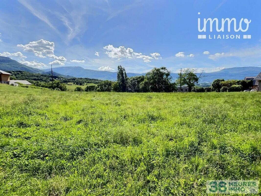 VENTE TERRAIN CONSTRUCTIBLE 1 300m2 JACOB-BELLECOMBETTE