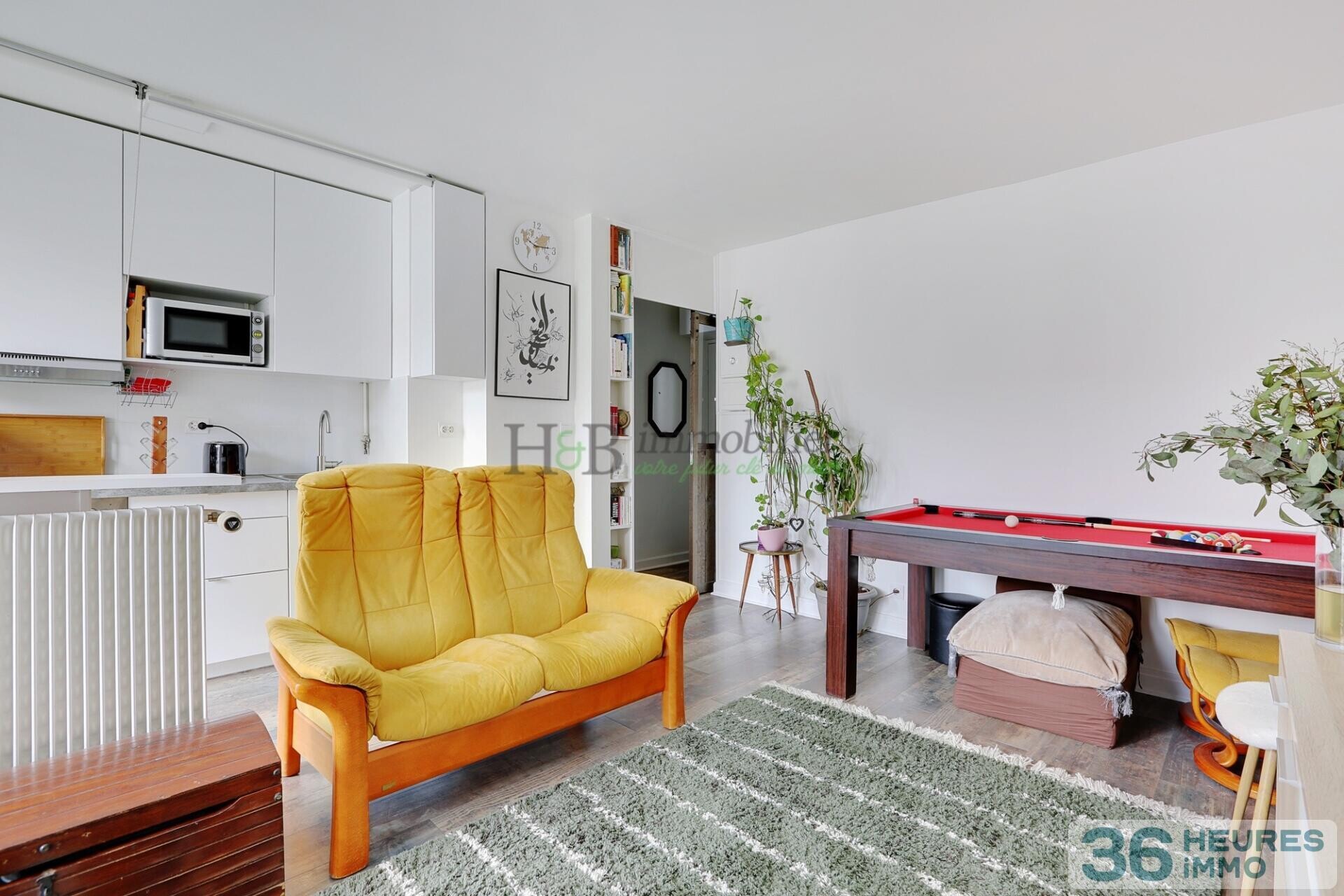 Deux pièces avec balcon ensoleillé