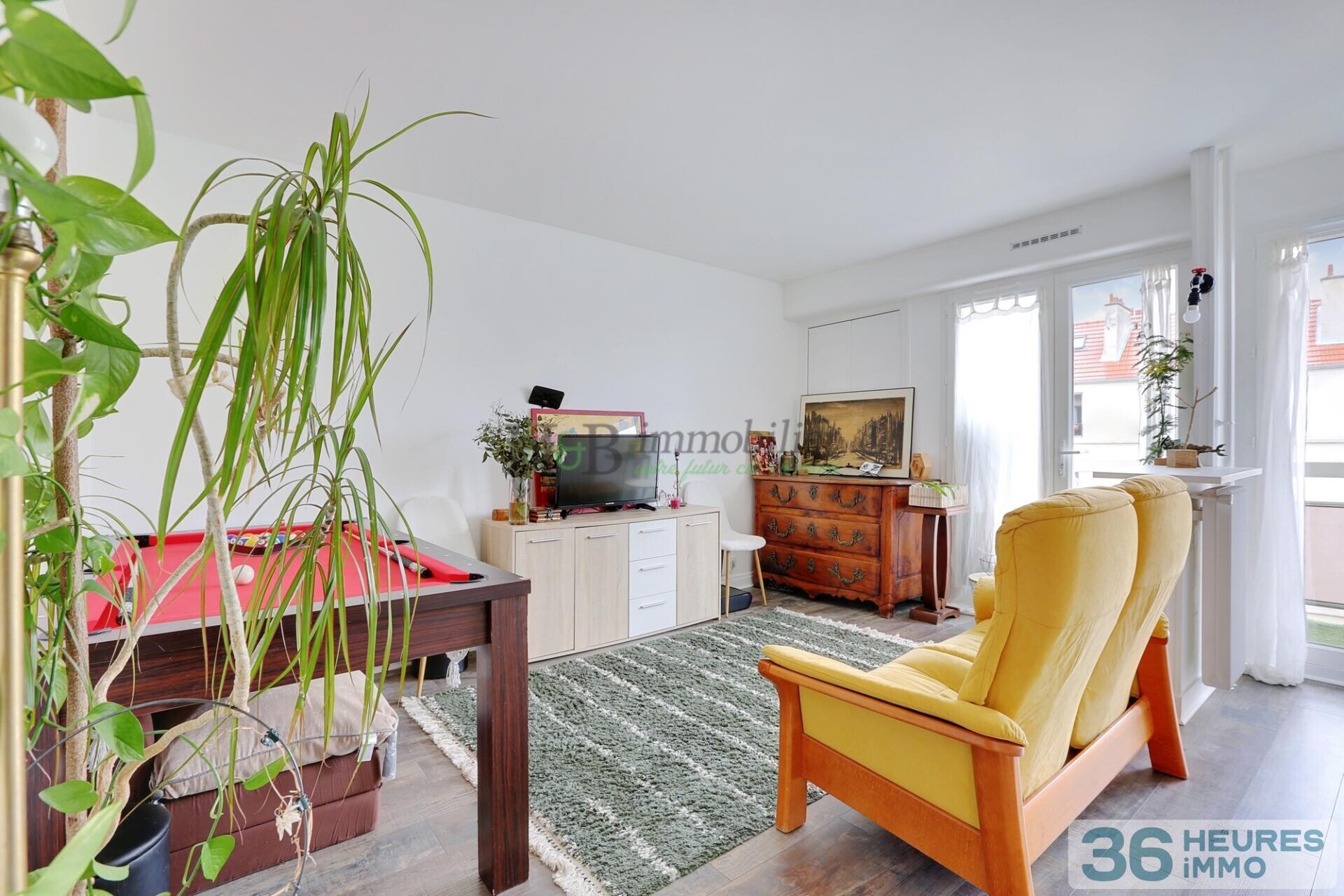 Deux pièces avec balcon ensoleillé