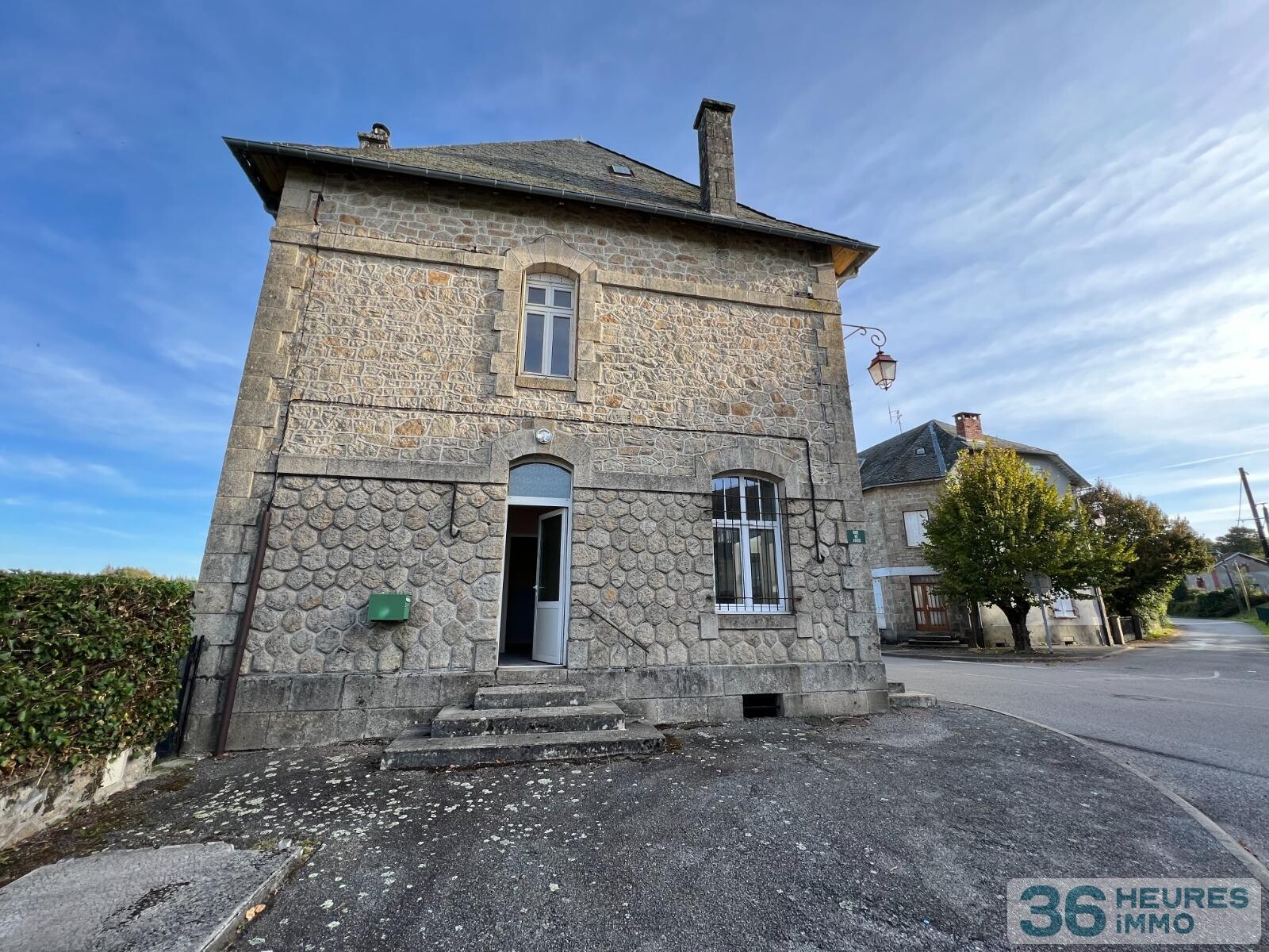 Maison divisée en 3 lots