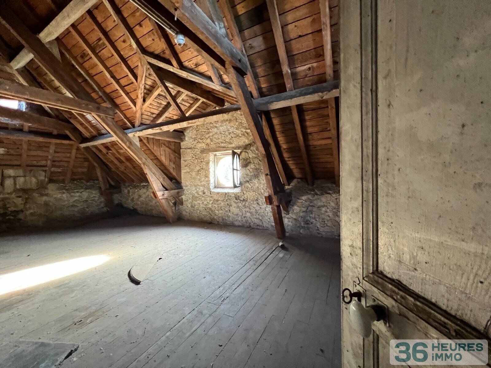 Maison divisée en 3 lots