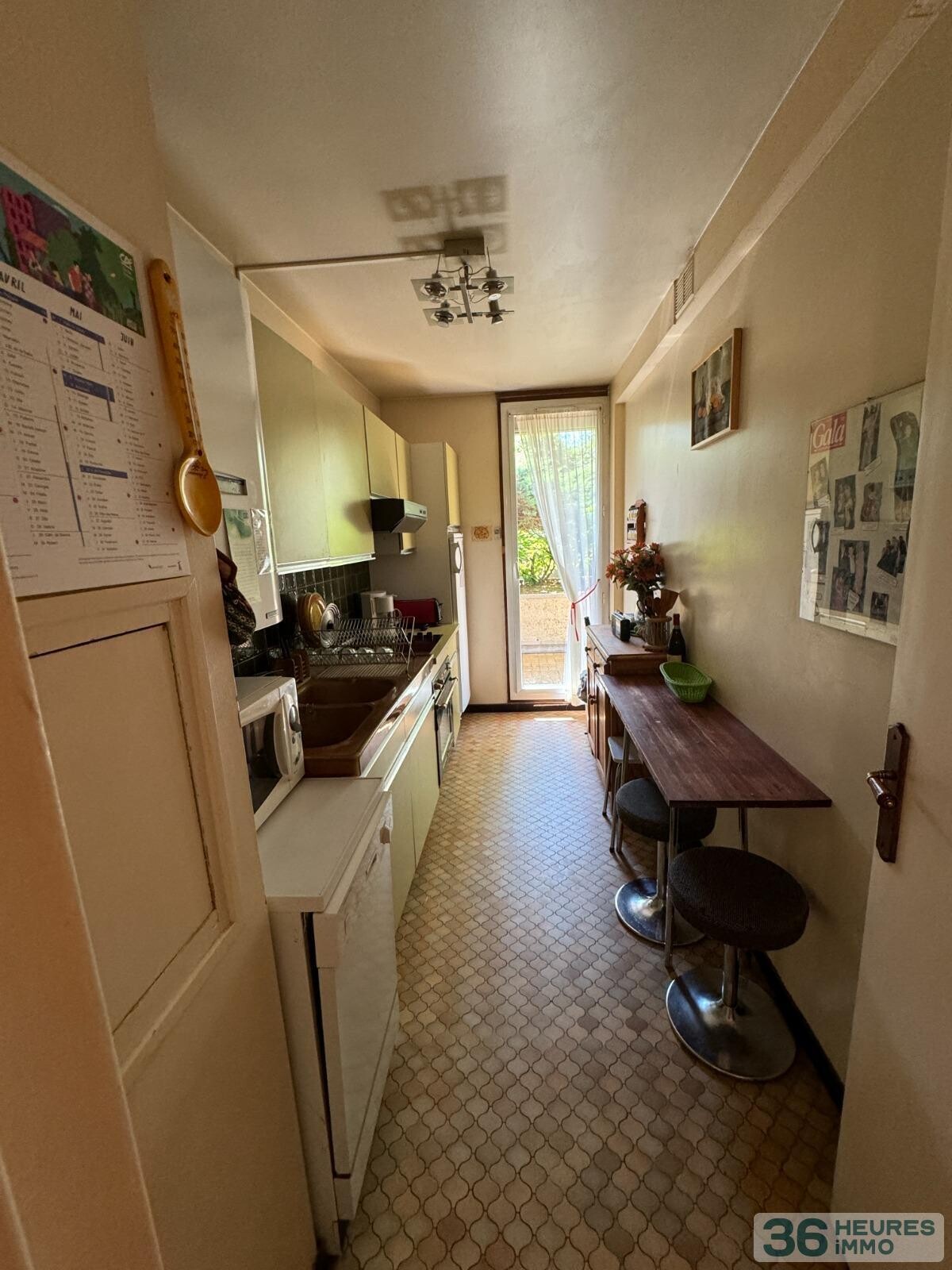 appartement + terrasse + cave +box