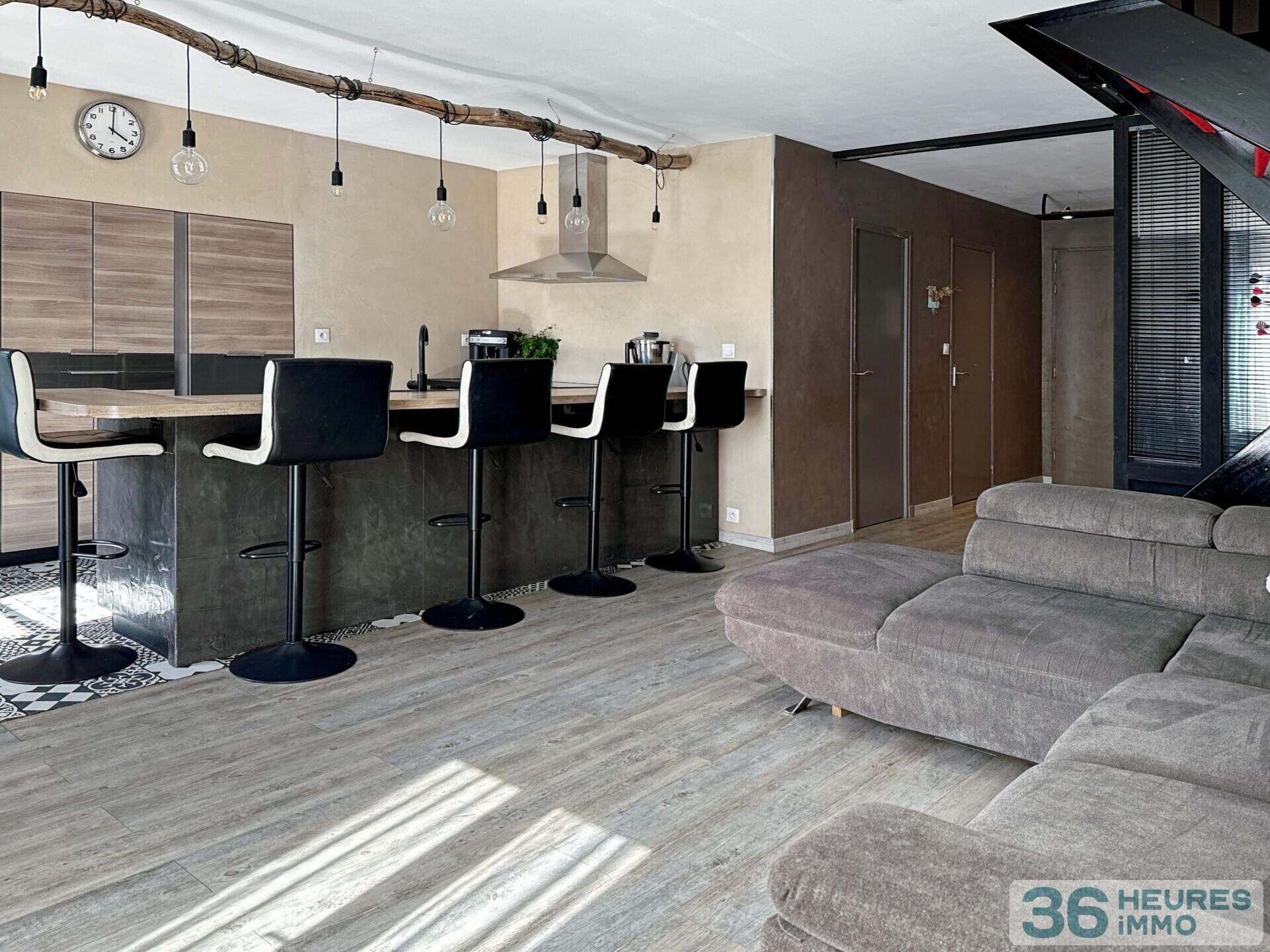 MAISON 5 PIECES AVEC EXTERIEUR IDEALEMENT SITUEE AU CAMOINS