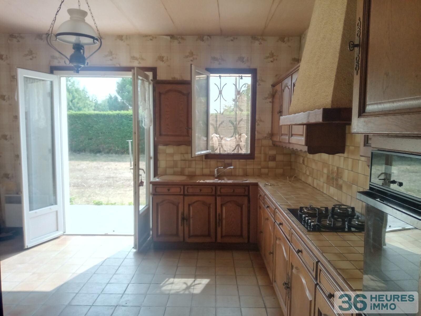 Maison avec grand jardin