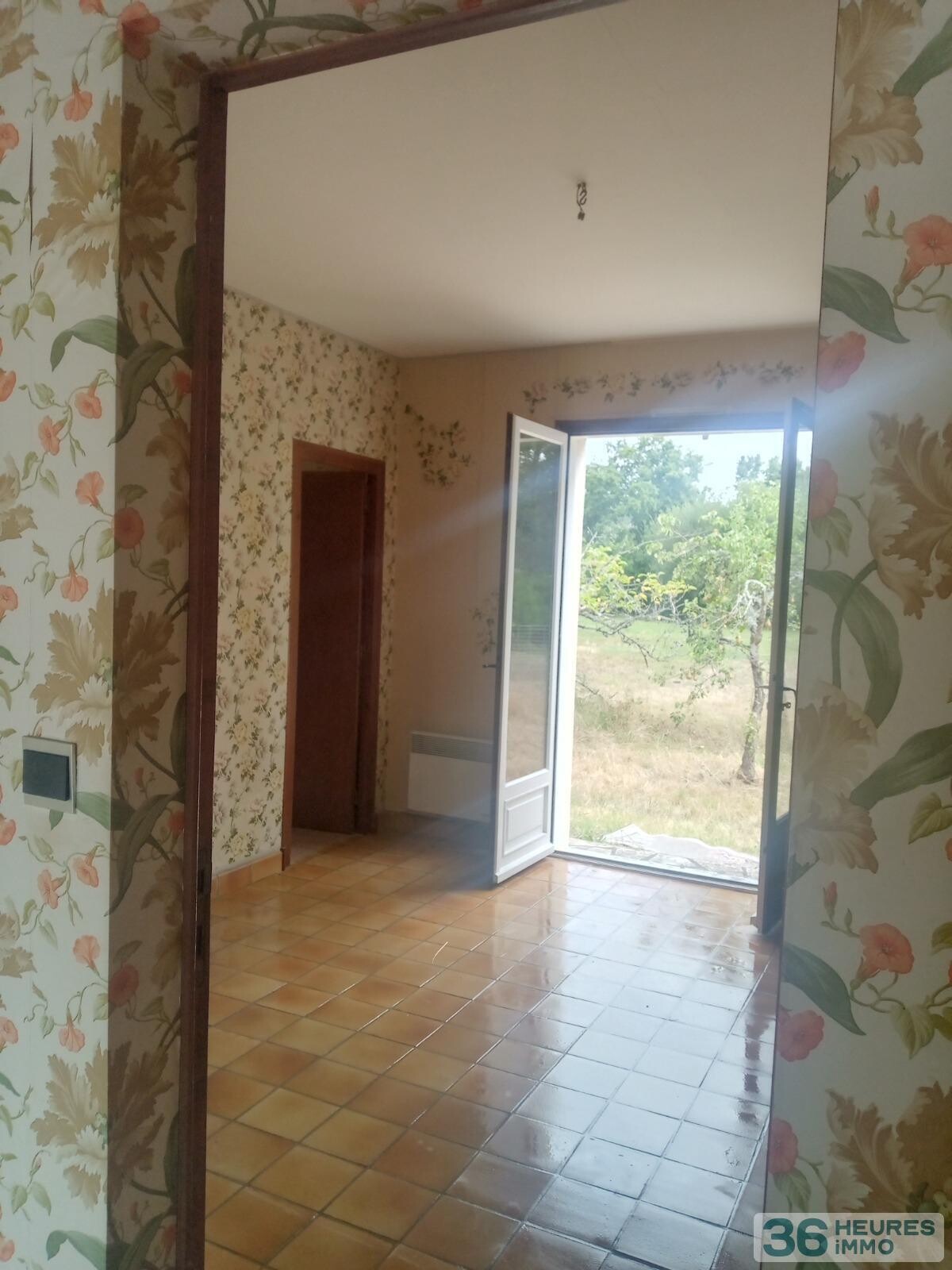 Maison avec grand jardin