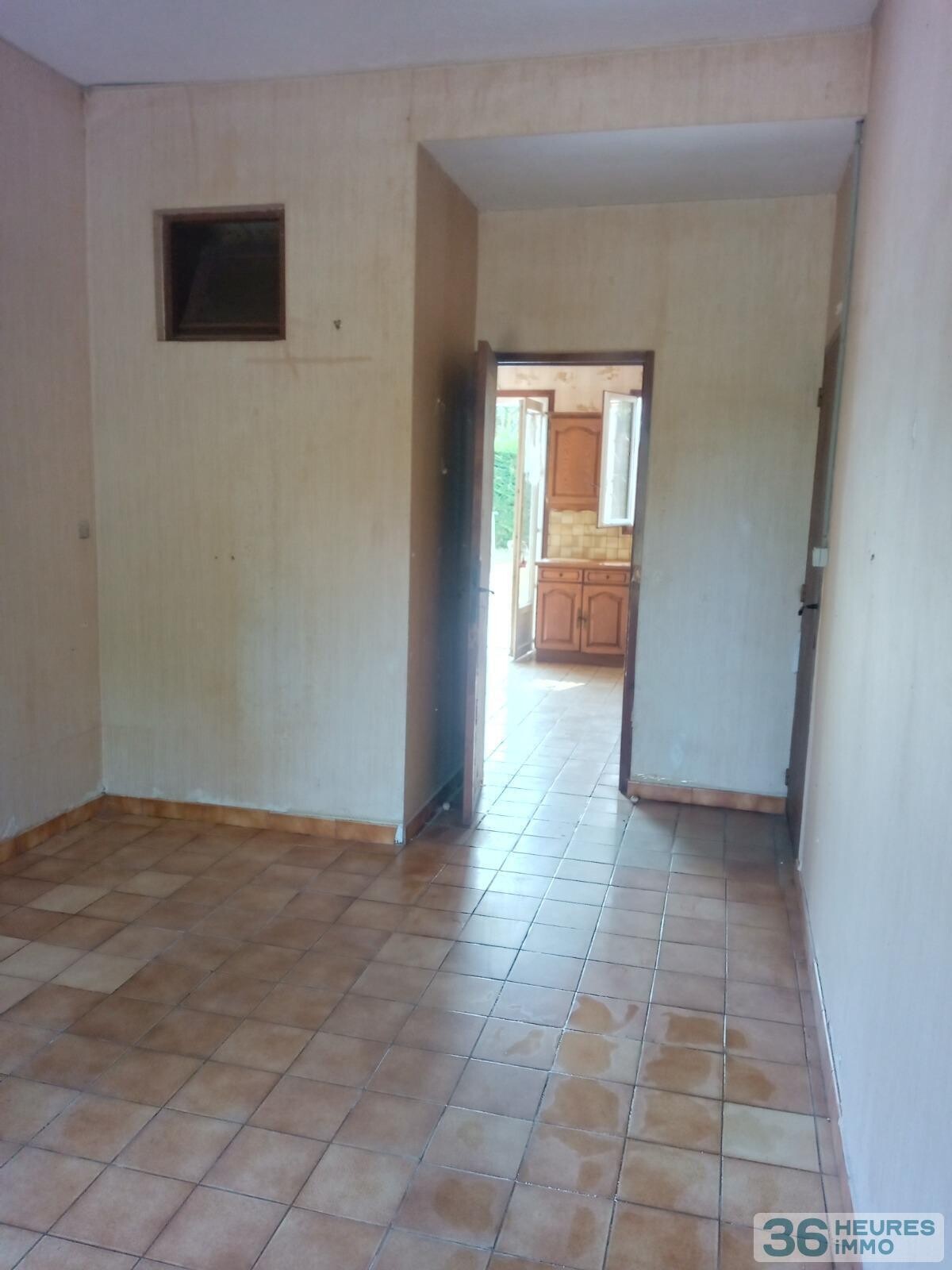 Maison avec grand jardin