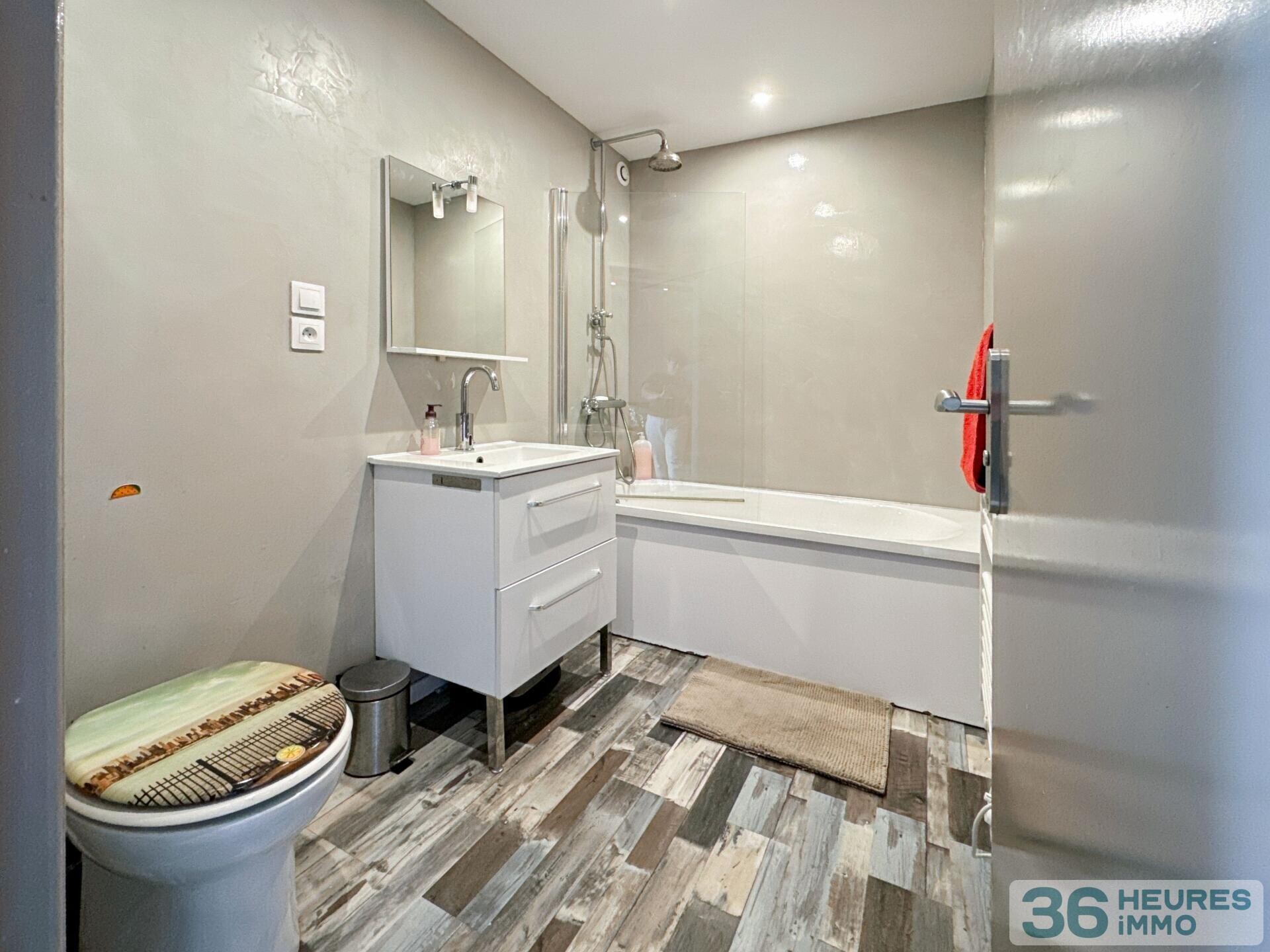 MAISON 5 PIECES AVEC EXTERIEUR IDEALEMENT SITUEE AU CAMOINS